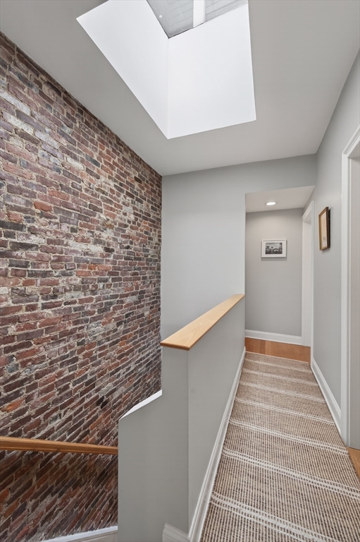 100 Webster St # 3