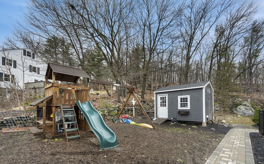 3 Fellsmere Ave