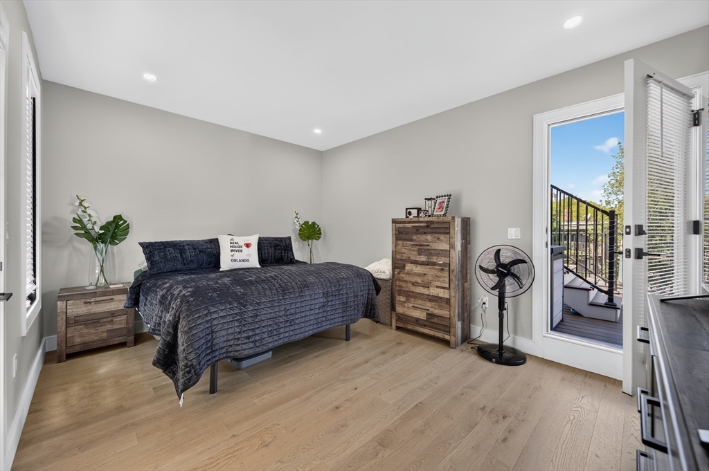 82 Moore St # 5