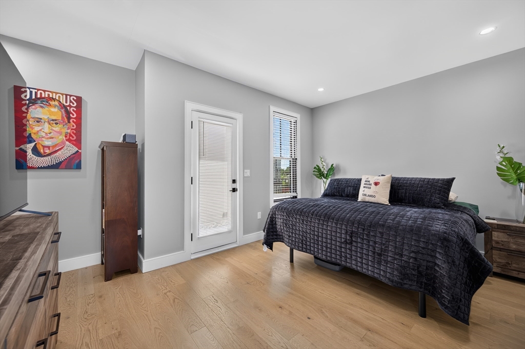 82 Moore St # 5