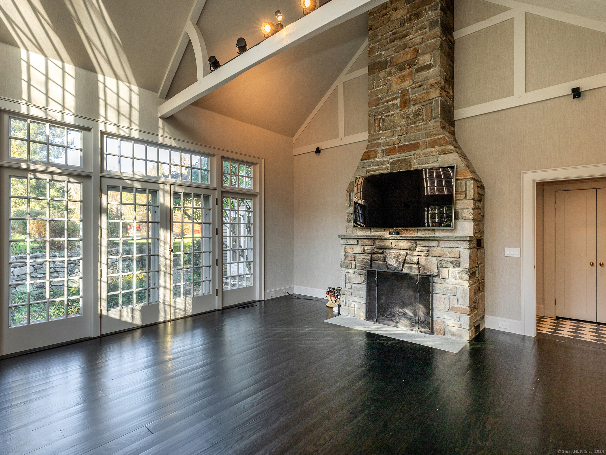 27 Macedonia Brook Road