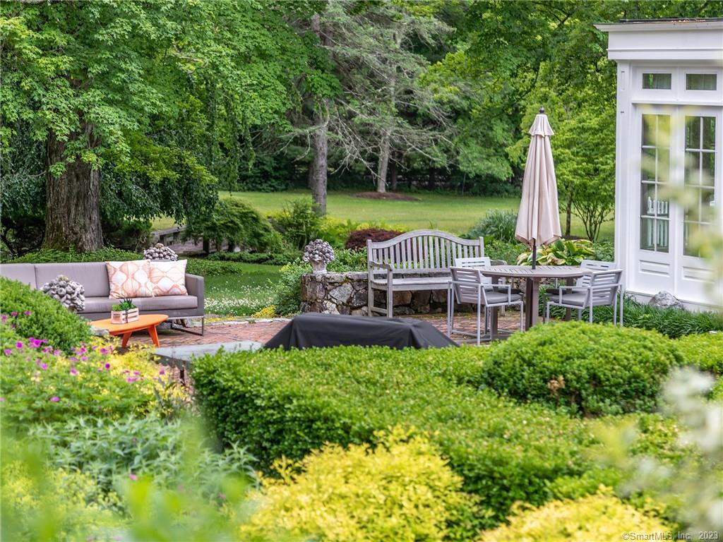 27 Macedonia Brook Road