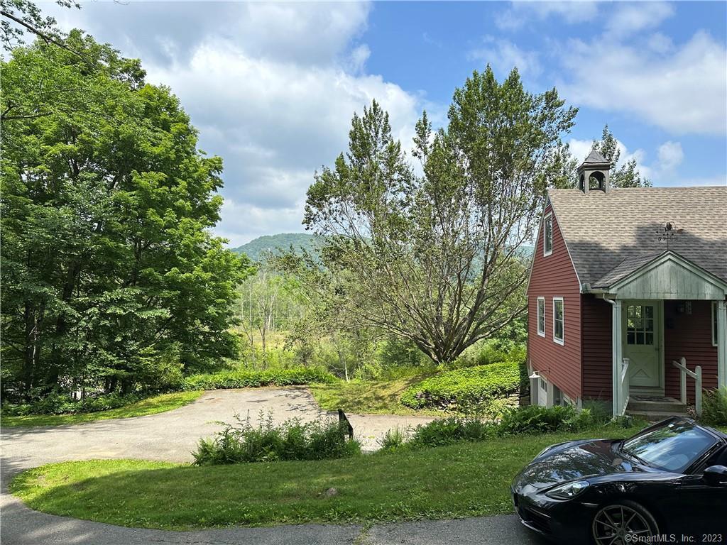 13 Mud Pond Road