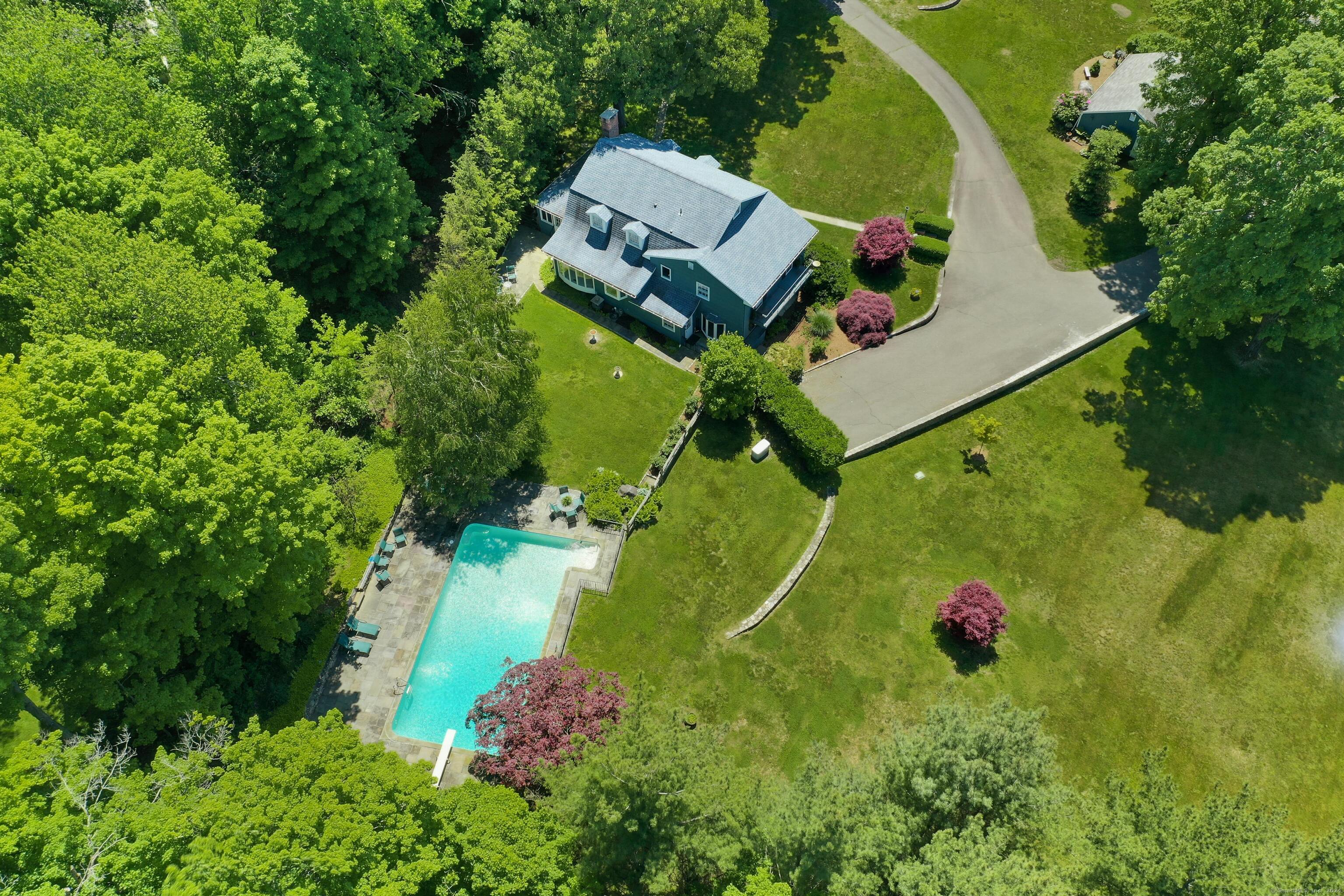 9 Deacon Abbott Road