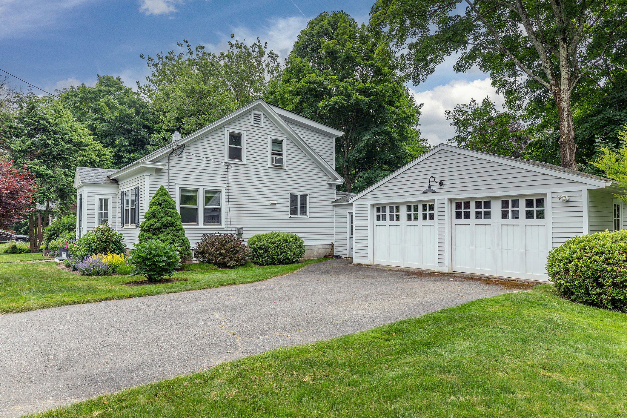 21 Bostwick Street