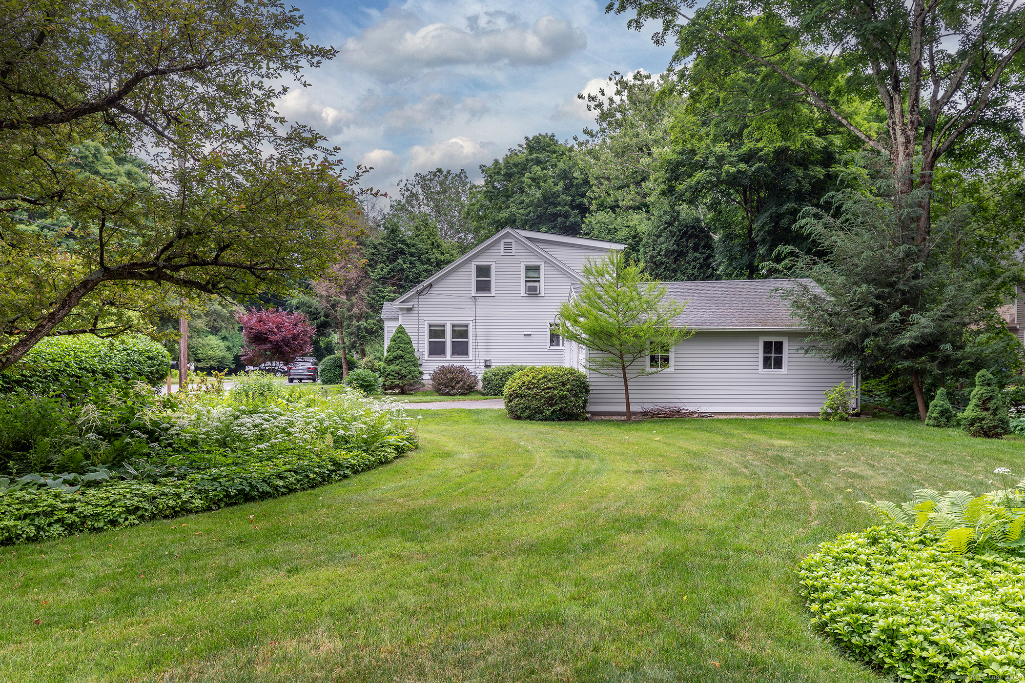 21 Bostwick Street
