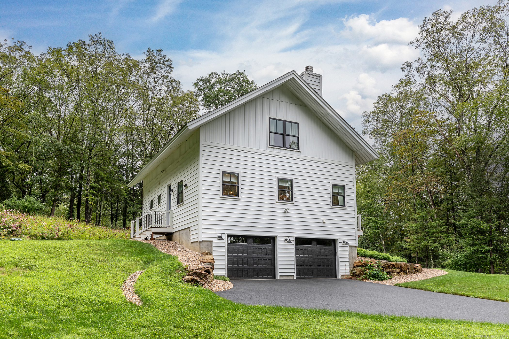 15 Holiday Point Road