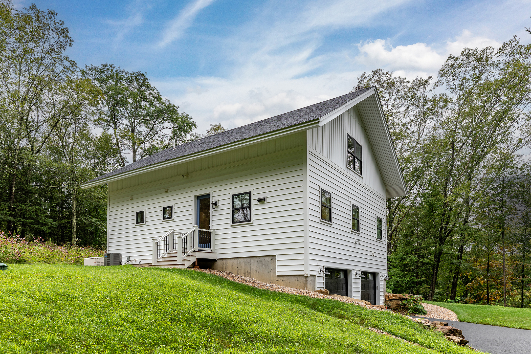 15 Holiday Point Road