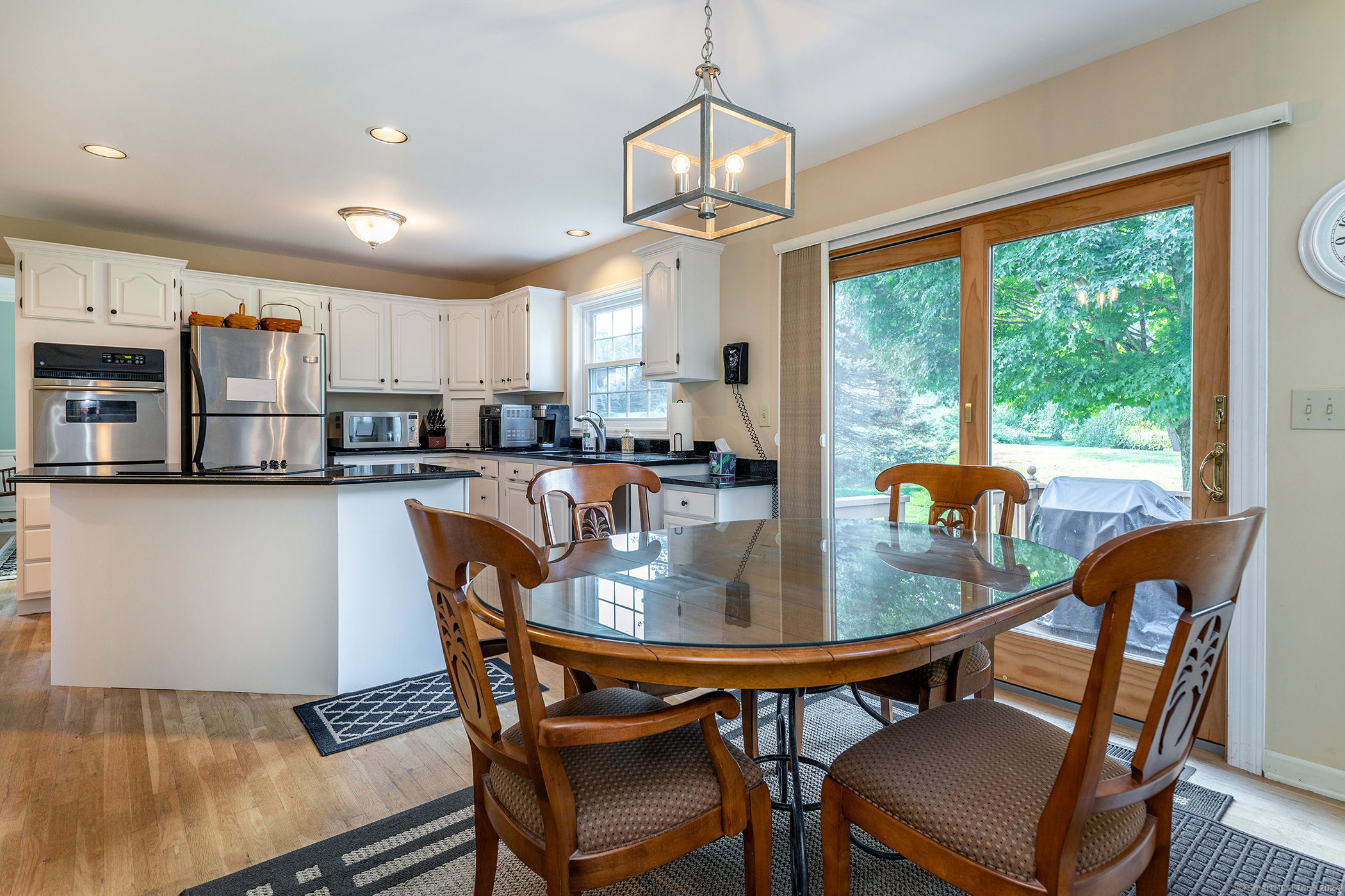6 Mill Pond Road