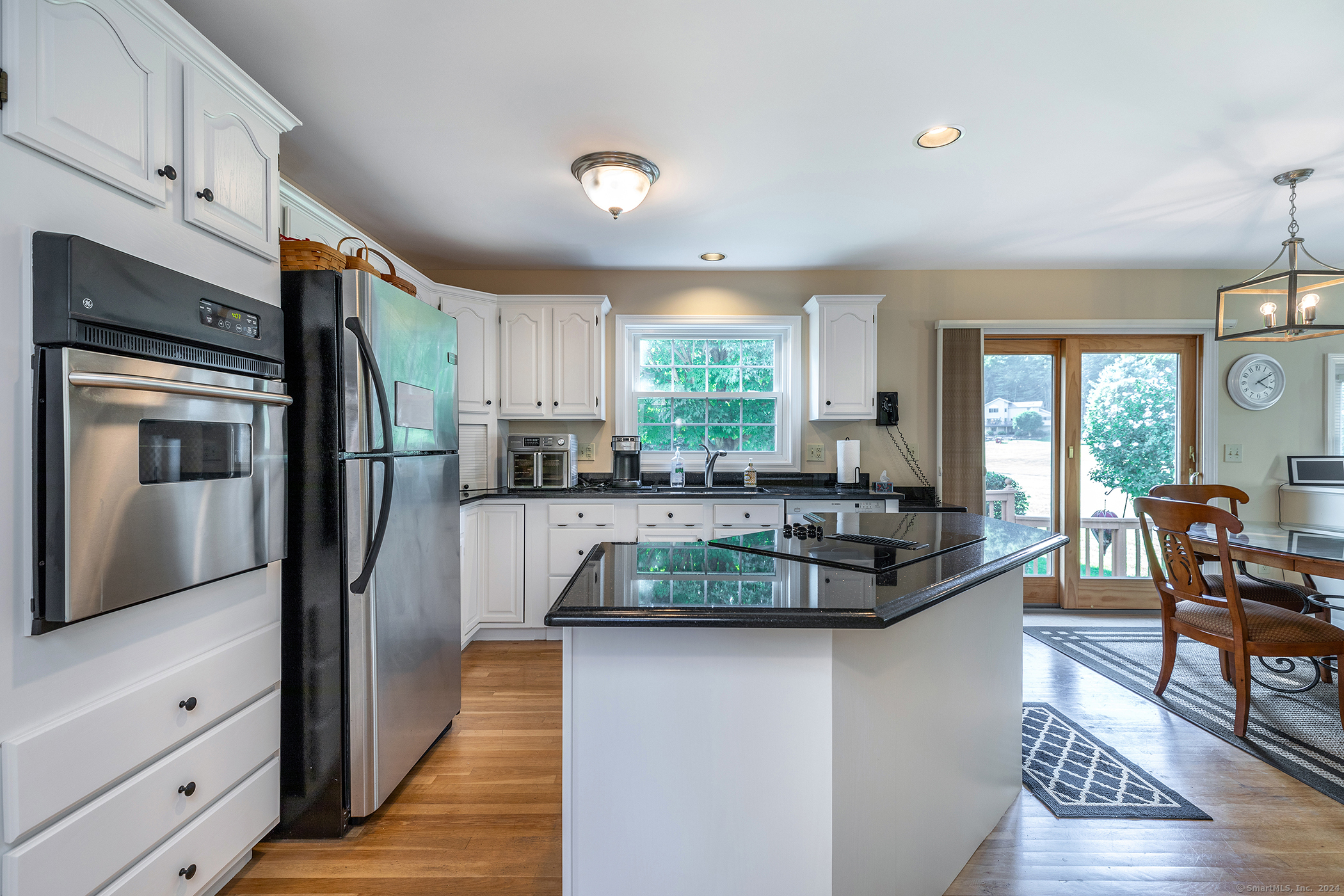 6 Mill Pond Road