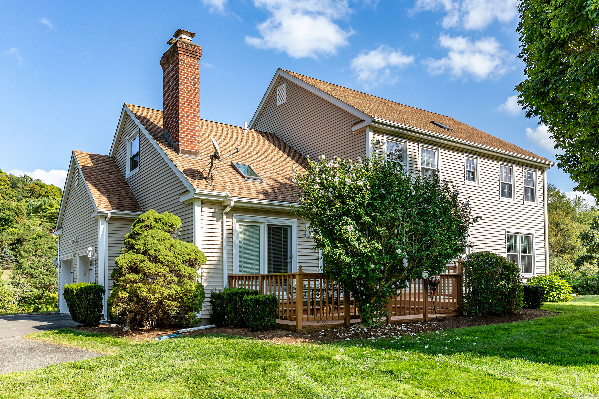 6 Mill Pond Road