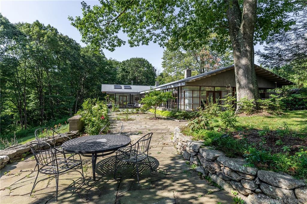 195 Painter Hill Road