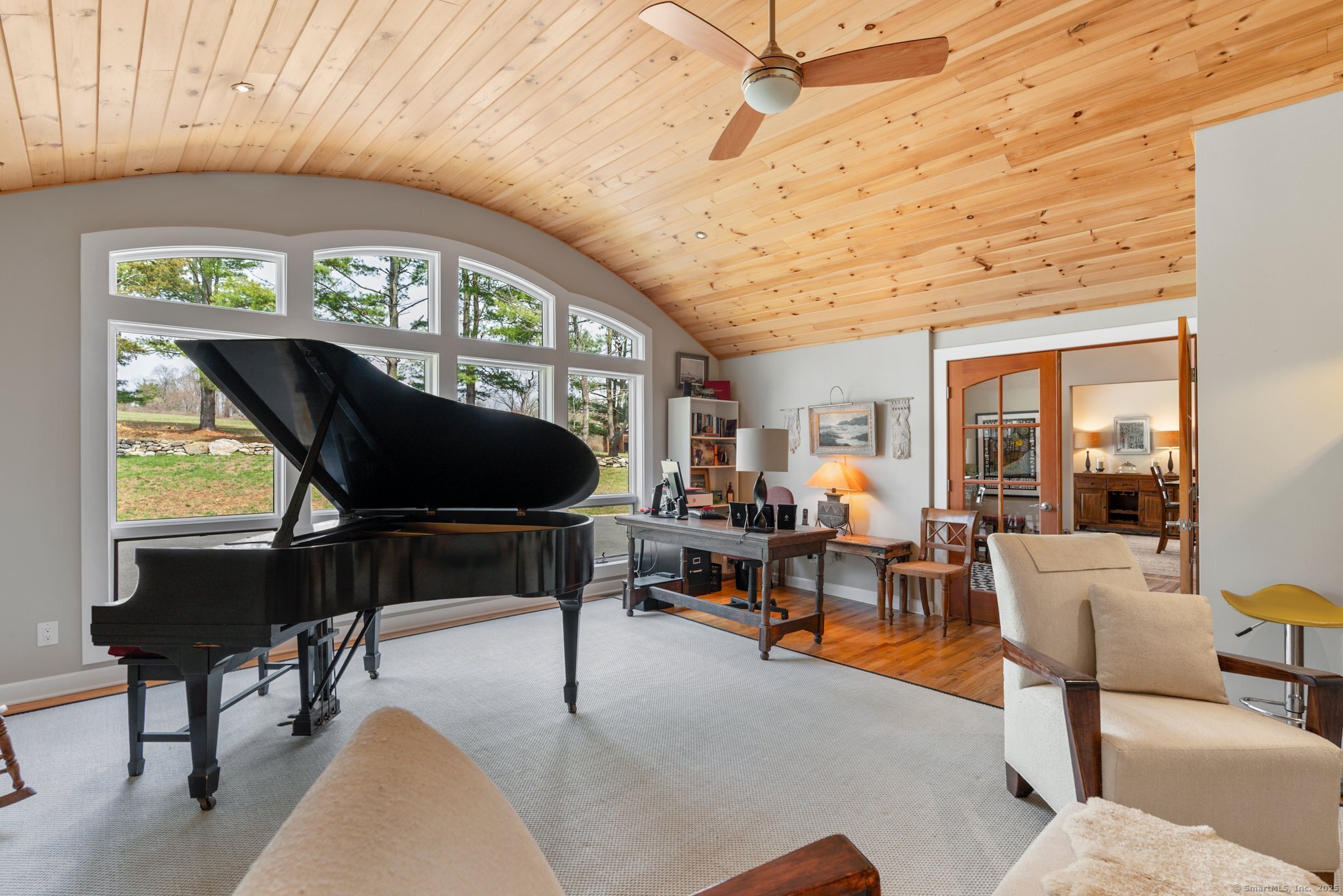1 Cloverleaf Farm South