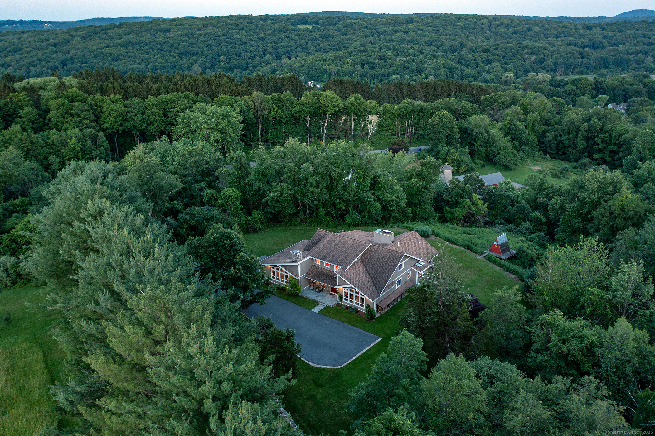 1 Cloverleaf Farm South