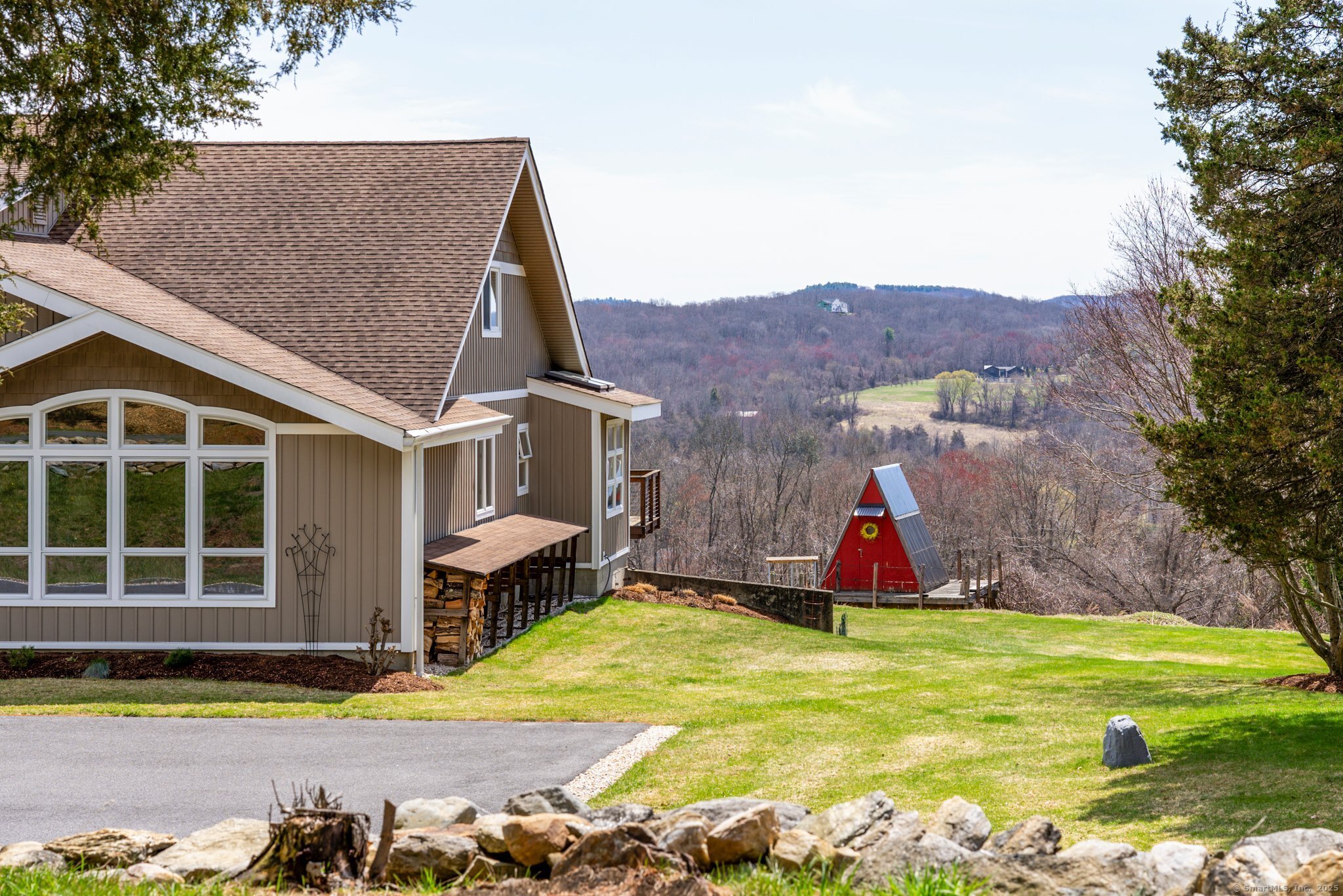 1 Cloverleaf Farm South