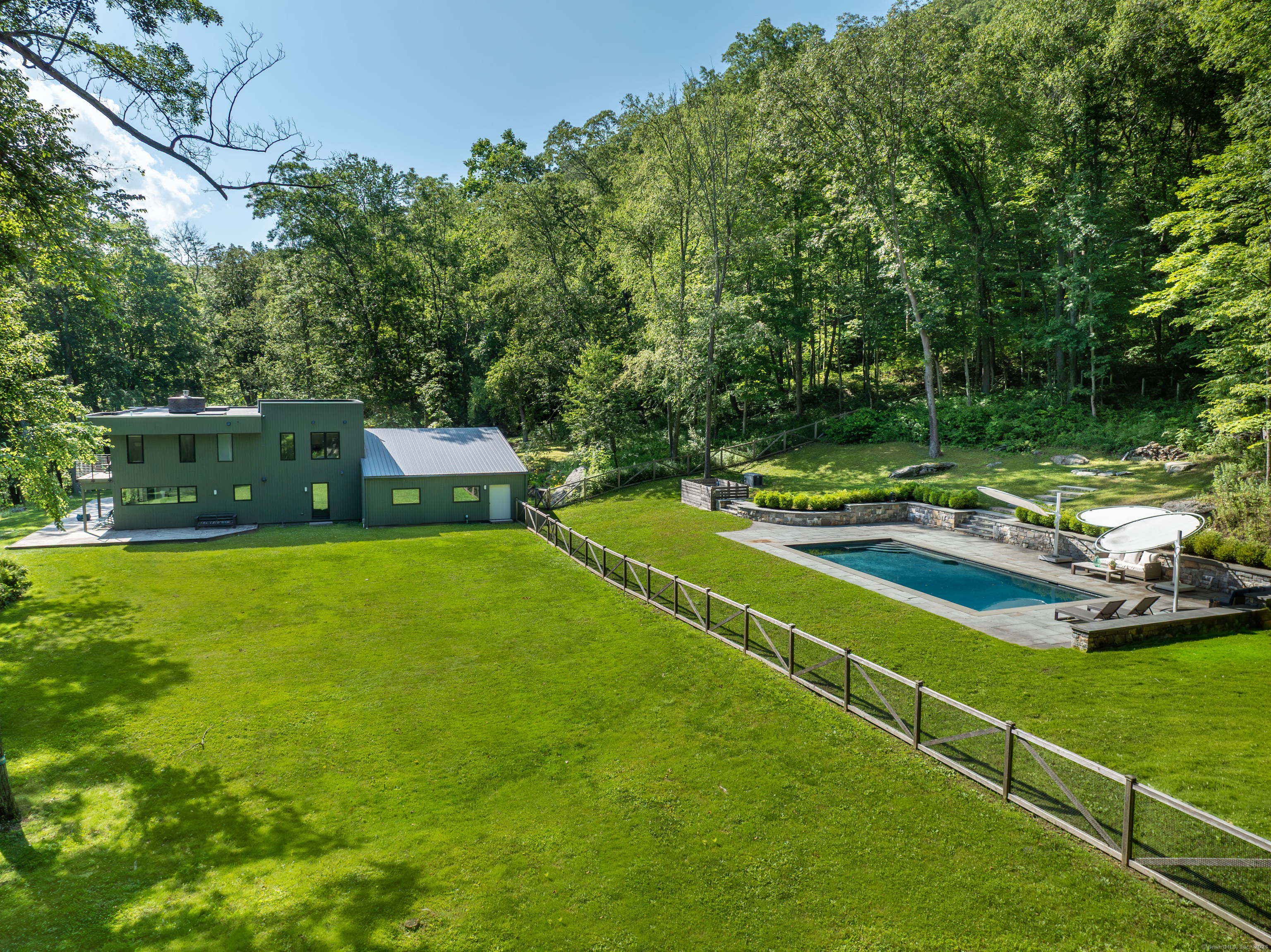 9 Overlook Drive