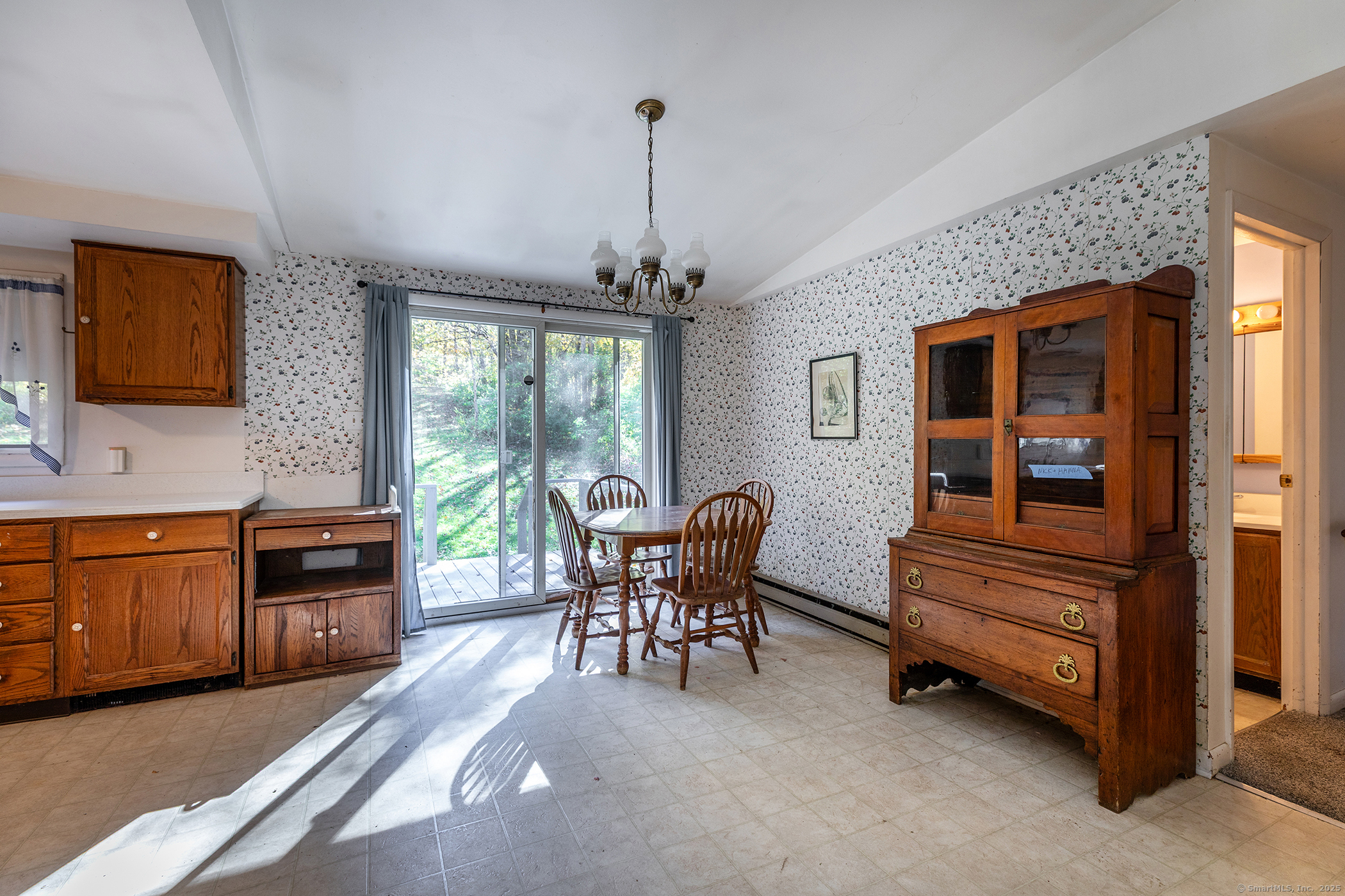 147 Litchfield Turnpike