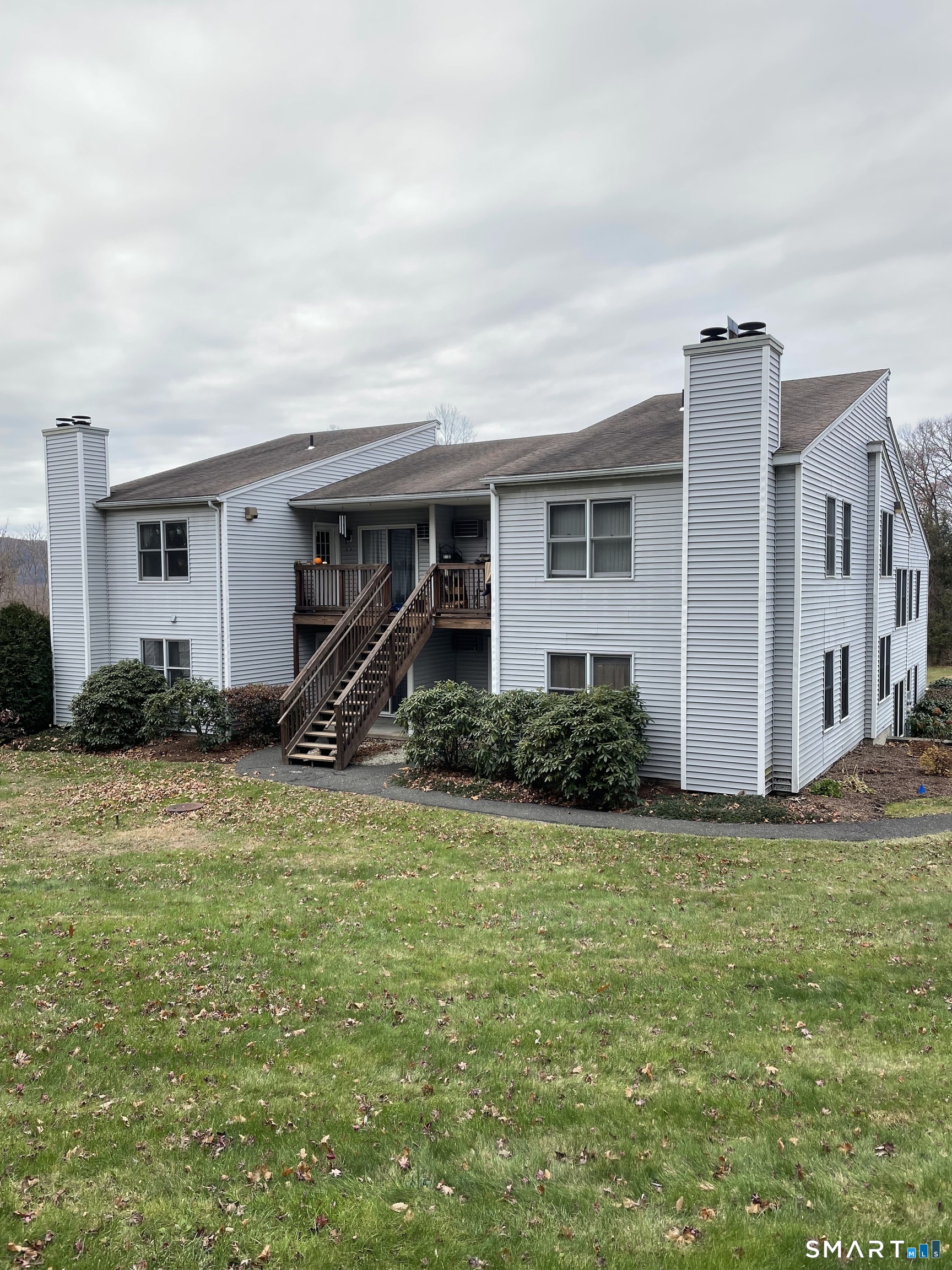 83 Valley Drive 83