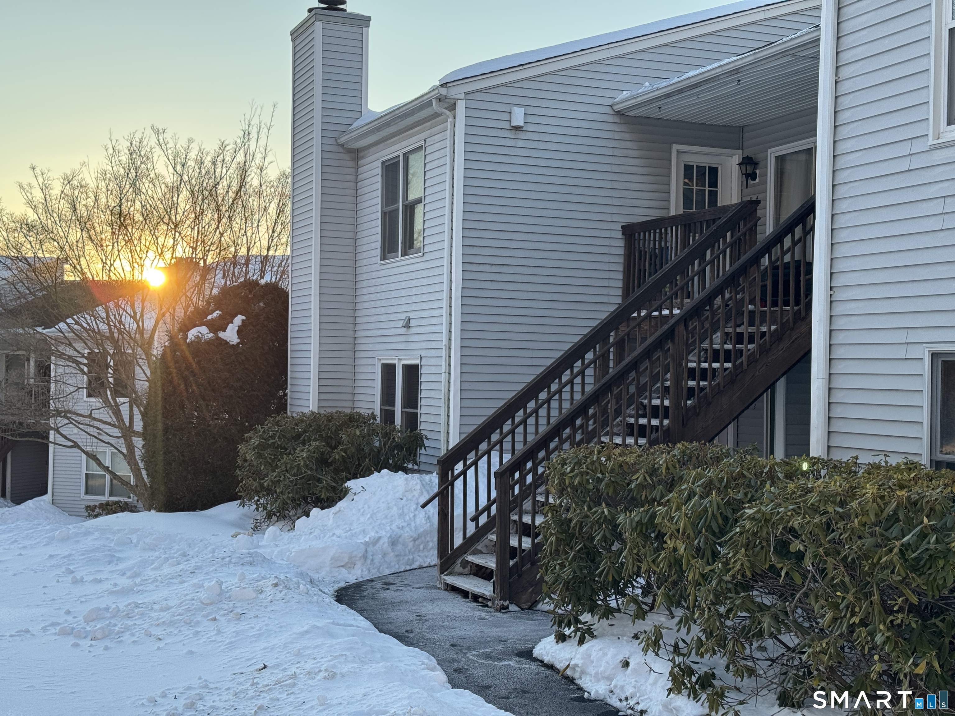 83 Valley Drive 83