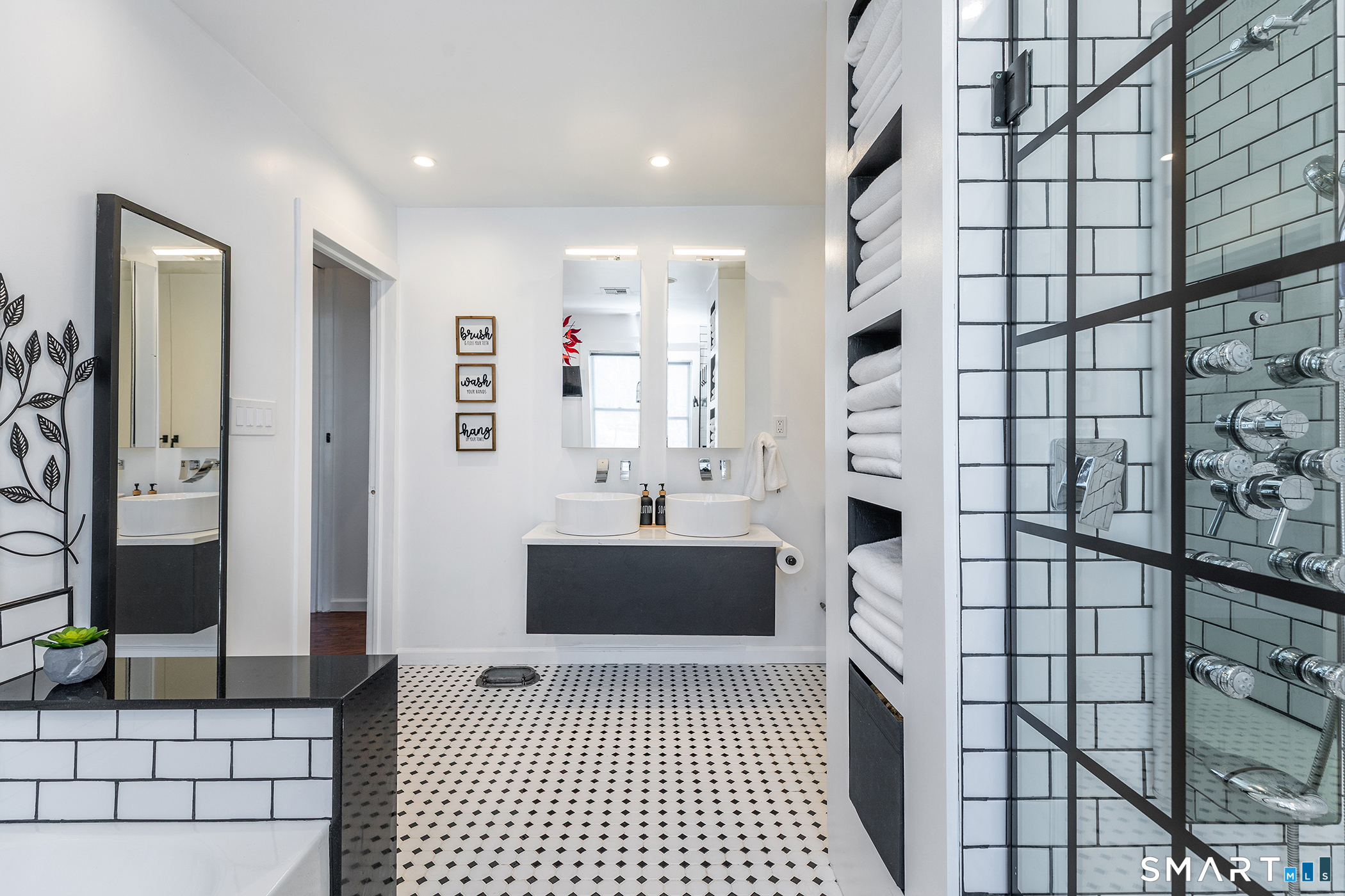 4 Darien Road