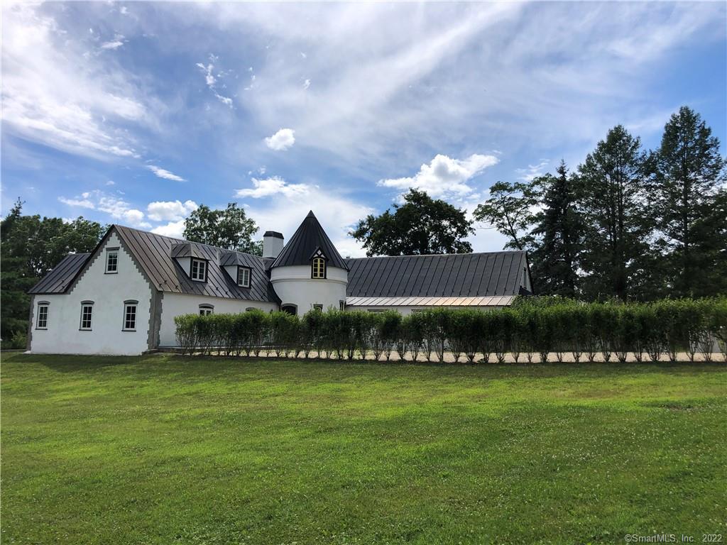 31 Hilltop Road