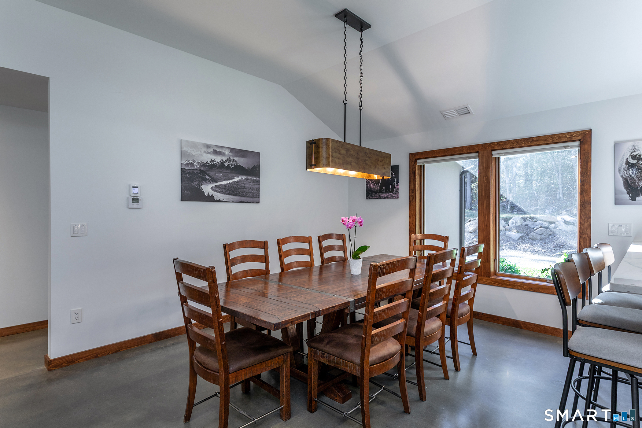 6 Kubish Road
