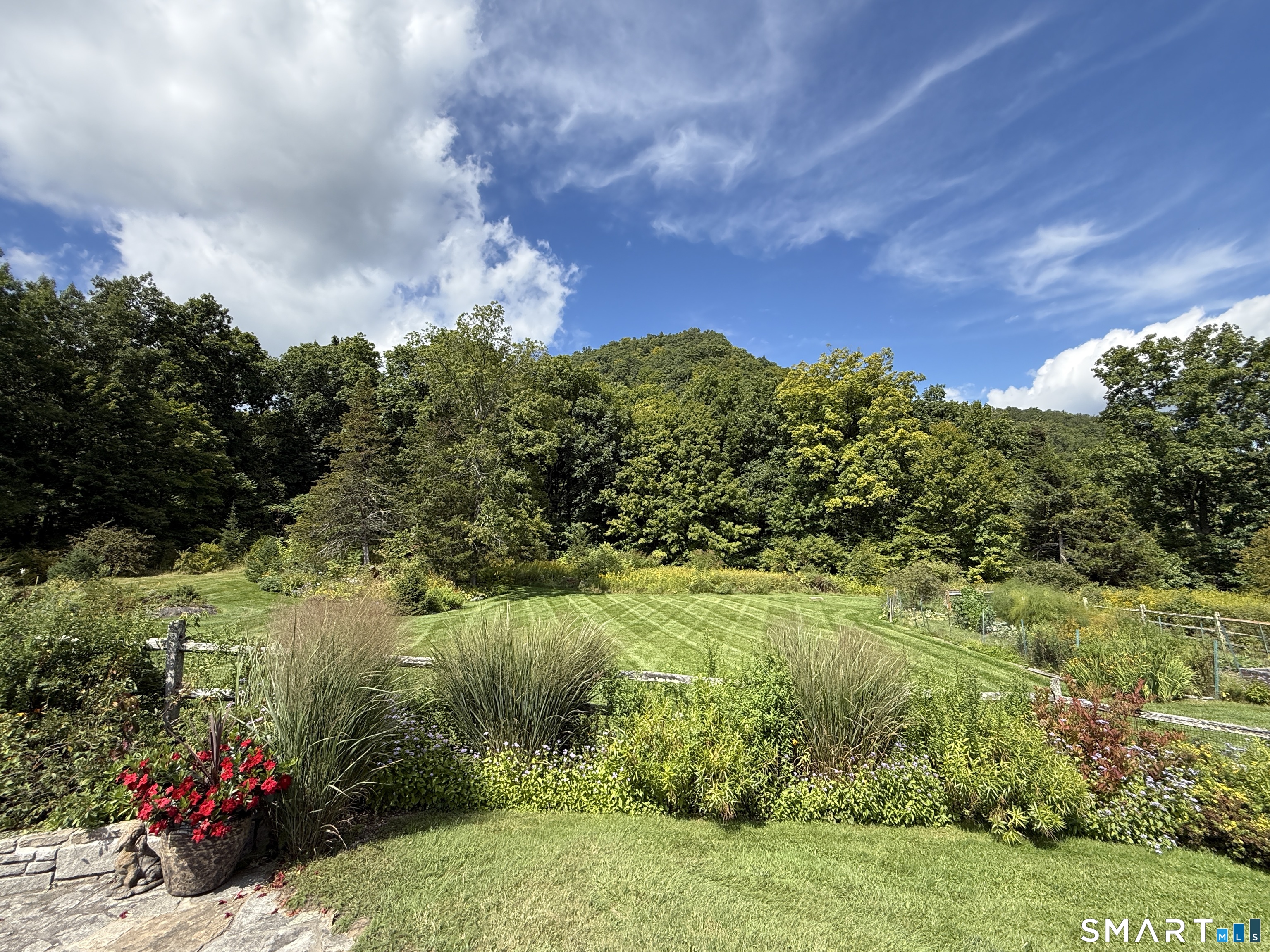 12 Red Rock Road