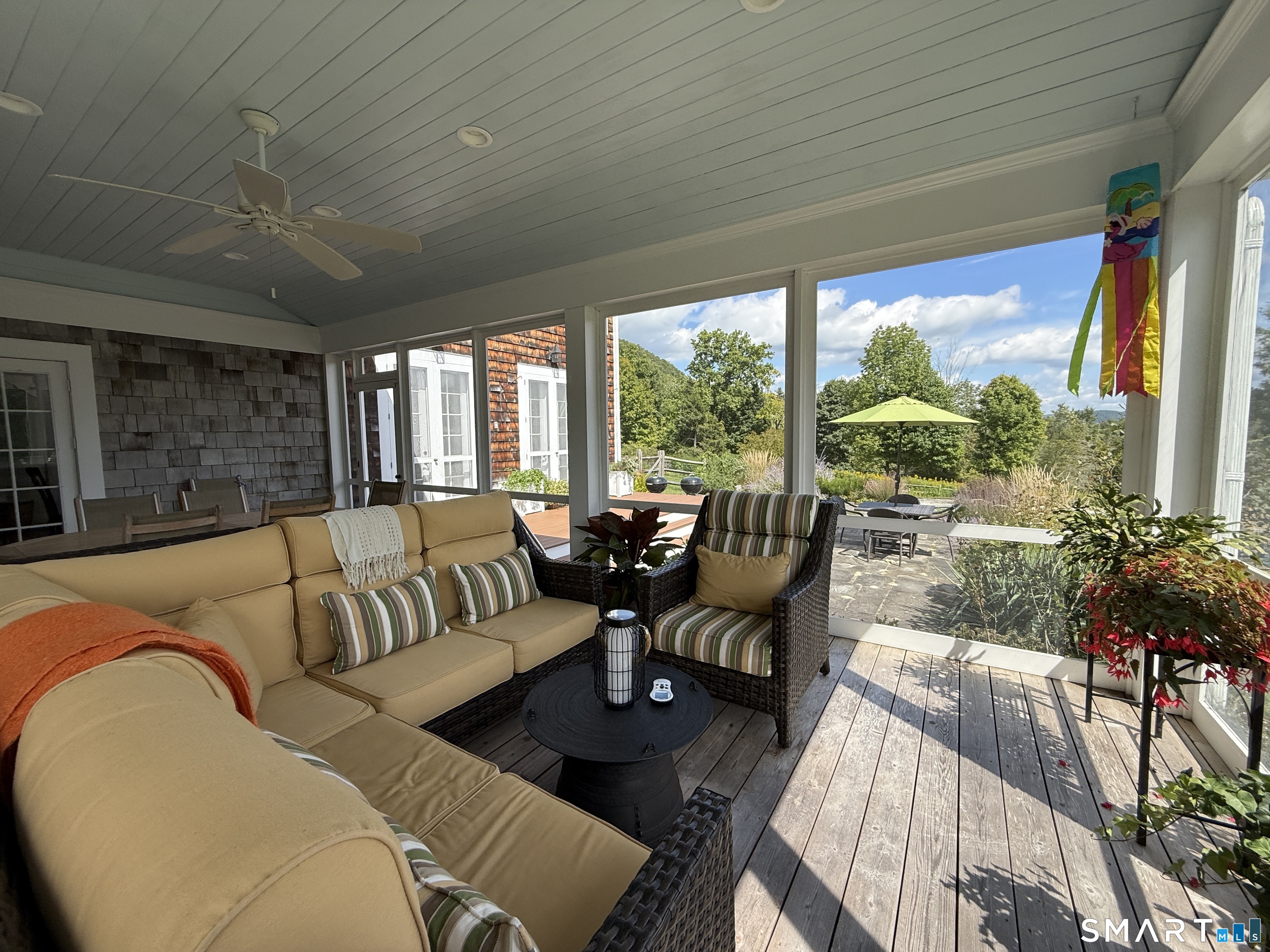 12 Red Rock Road