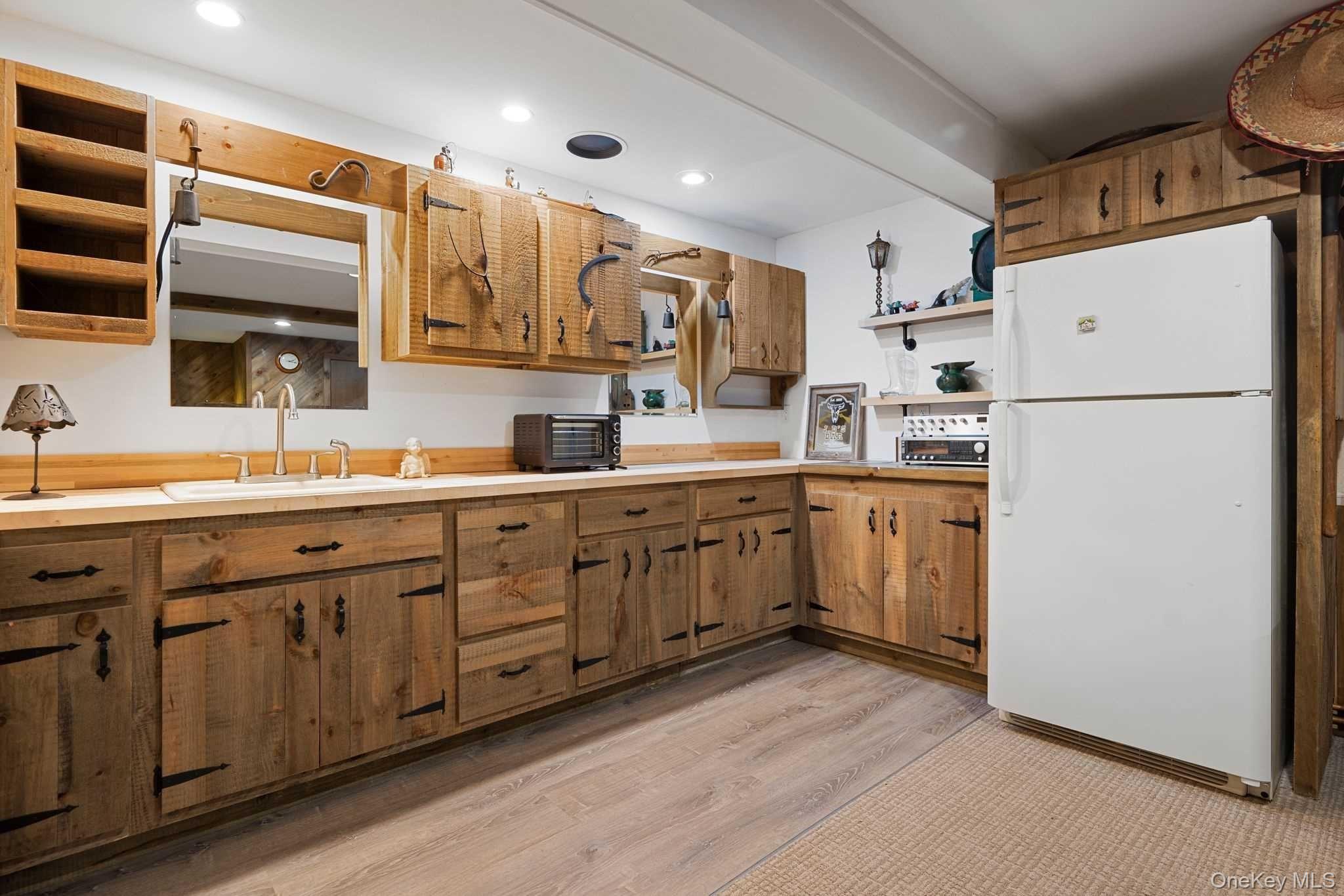 617 BEAN RIVER Road