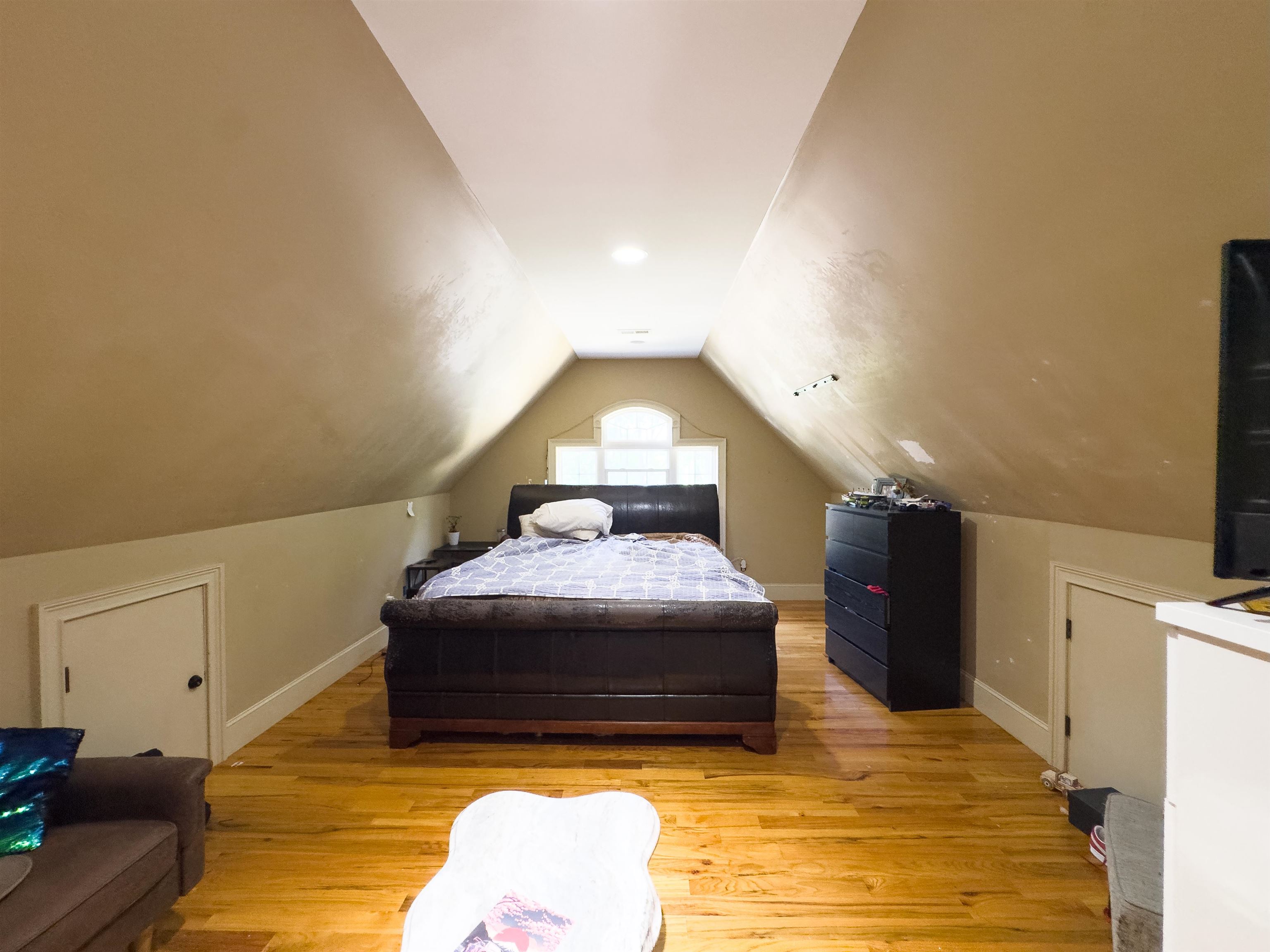 102 Point Bluff Court