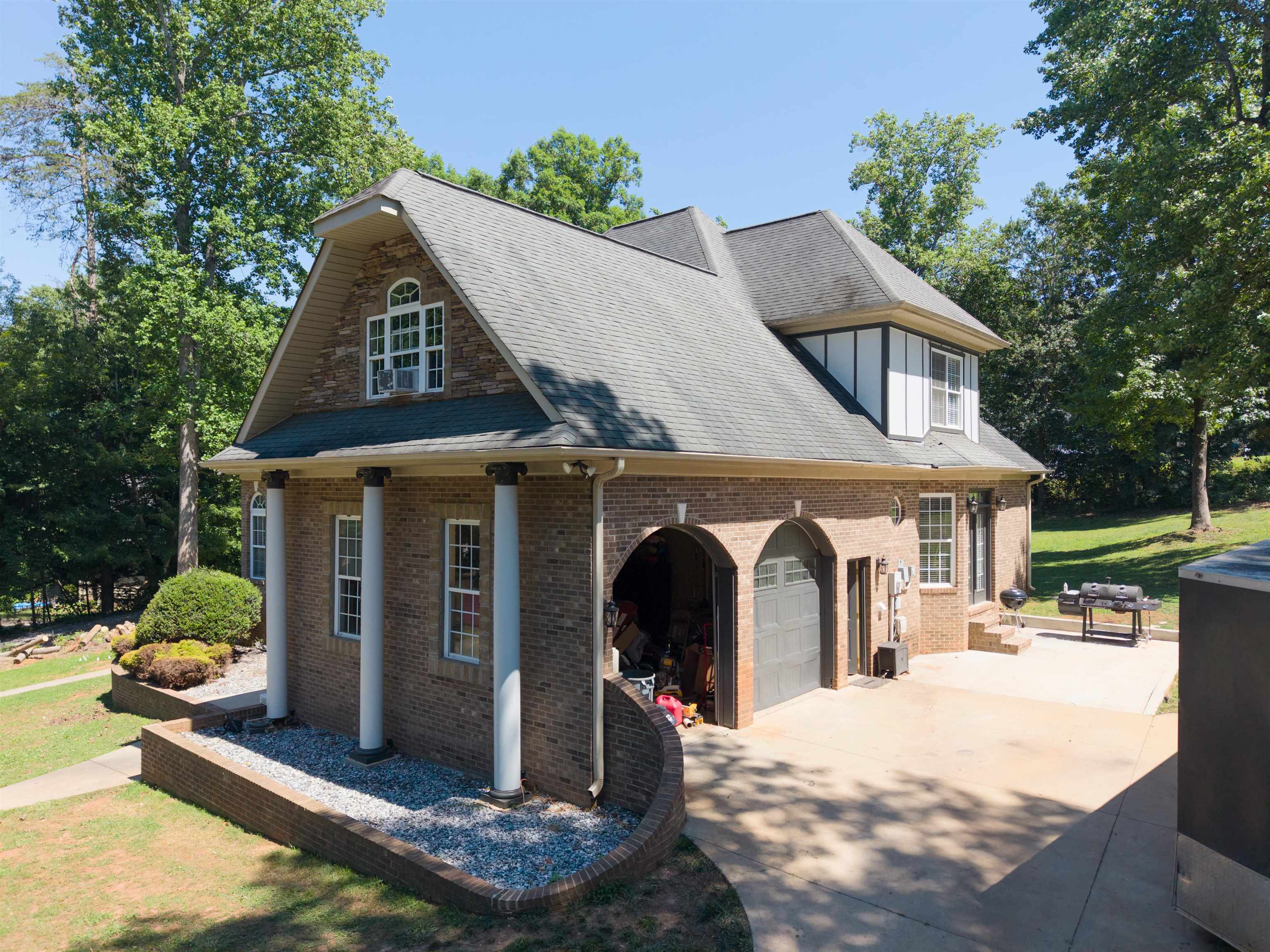 102 Point Bluff Court