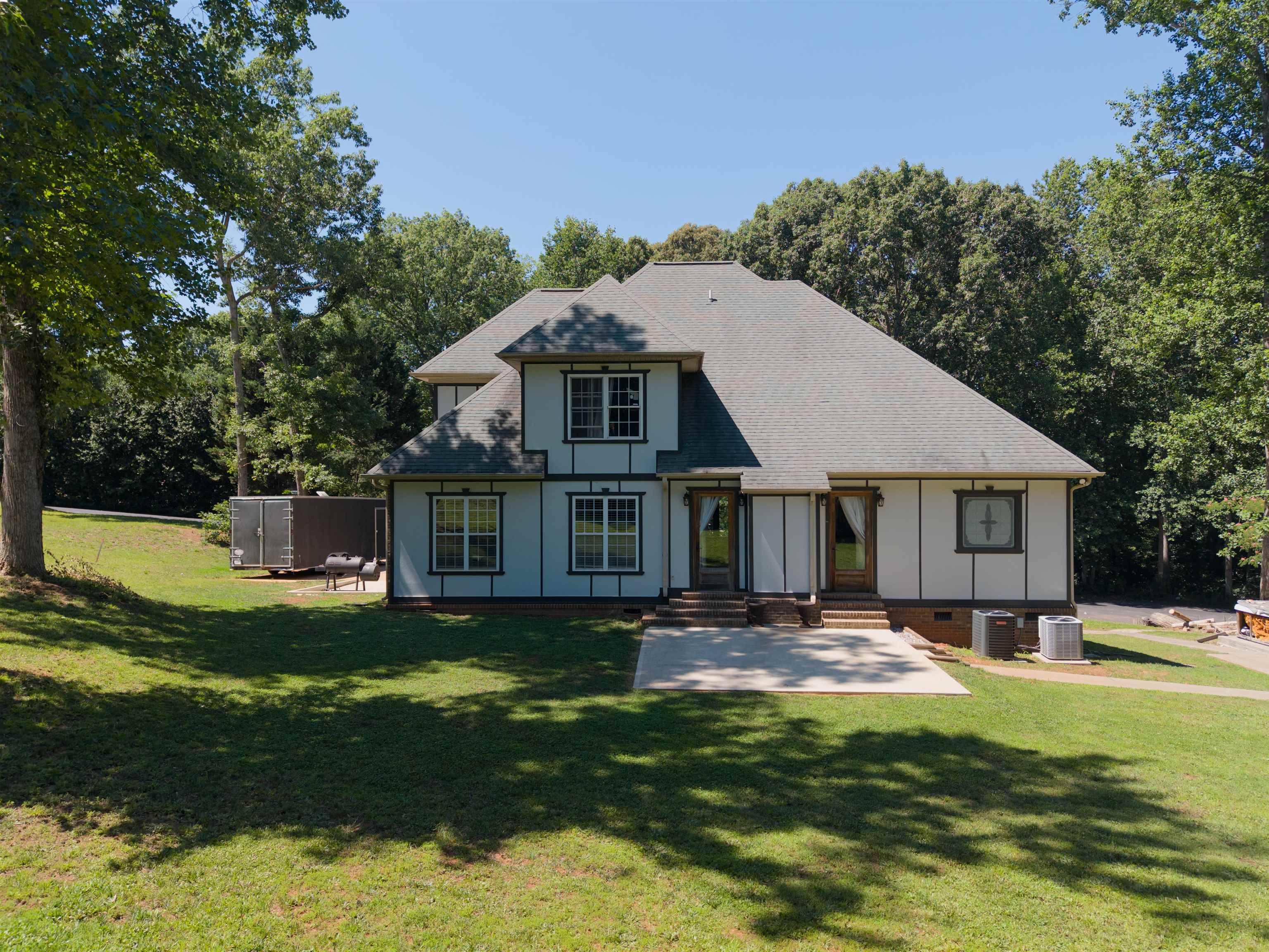 102 Point Bluff Court