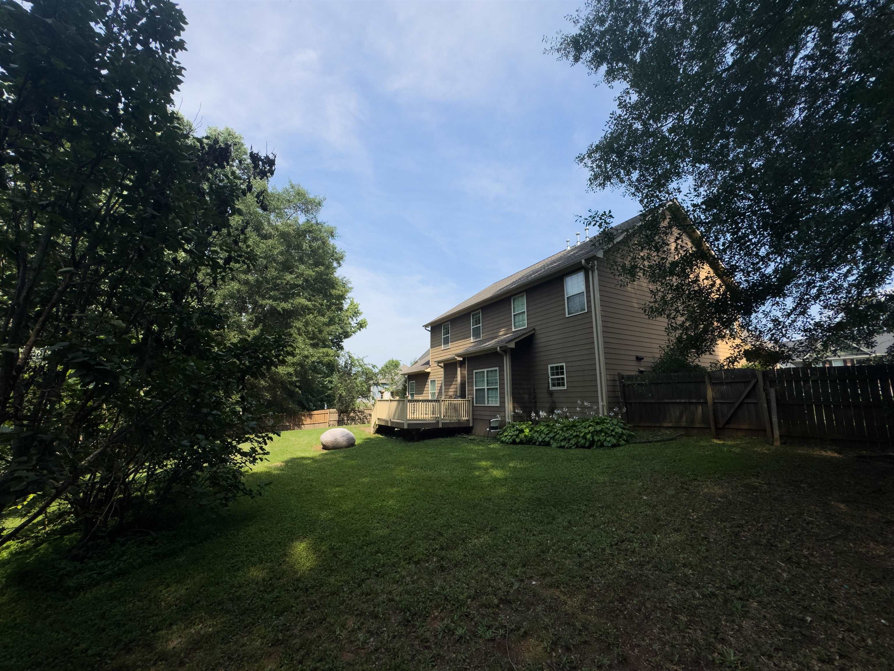 611 Pinery Lane