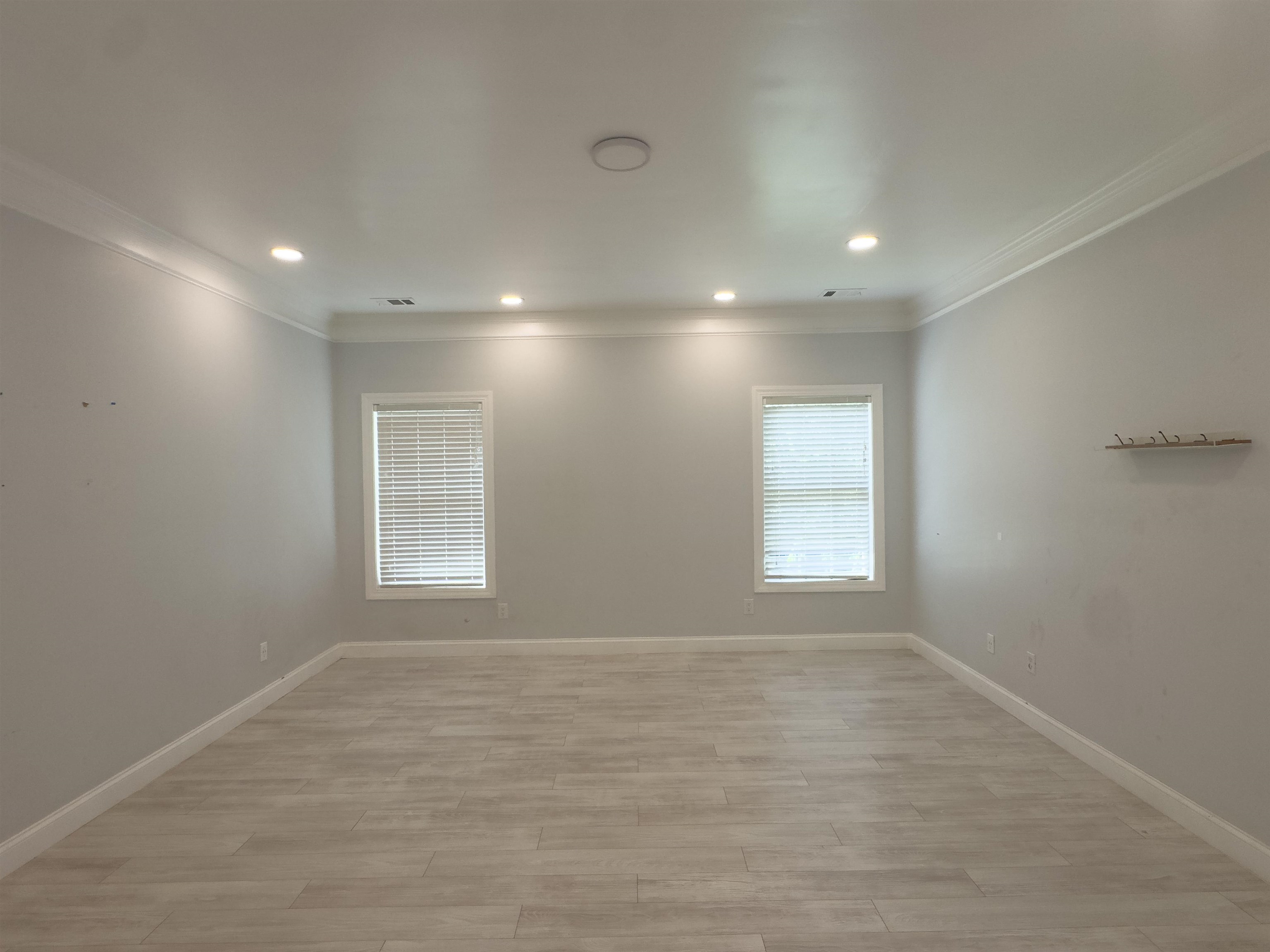 611 Pinery Lane