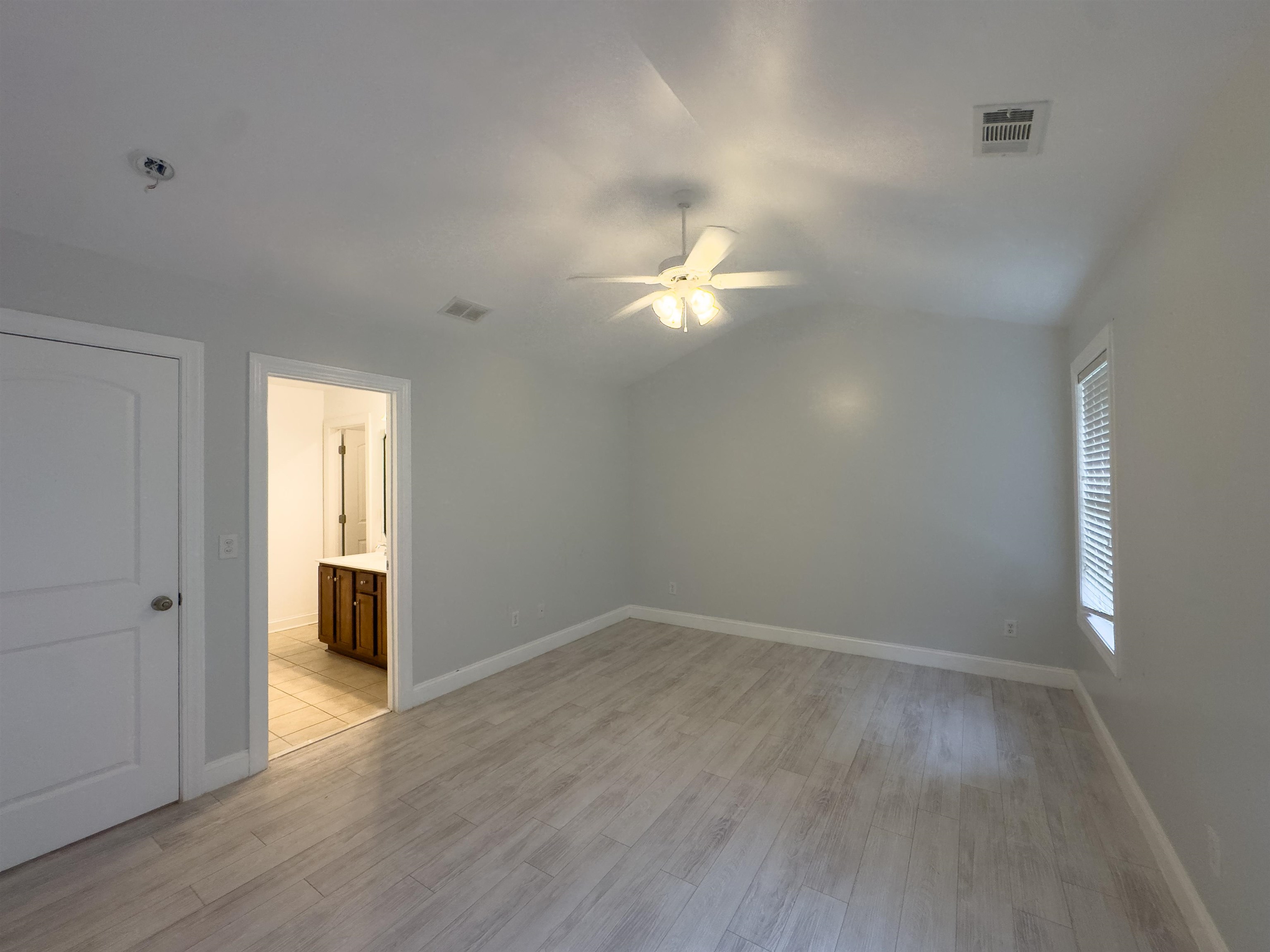 611 Pinery Lane