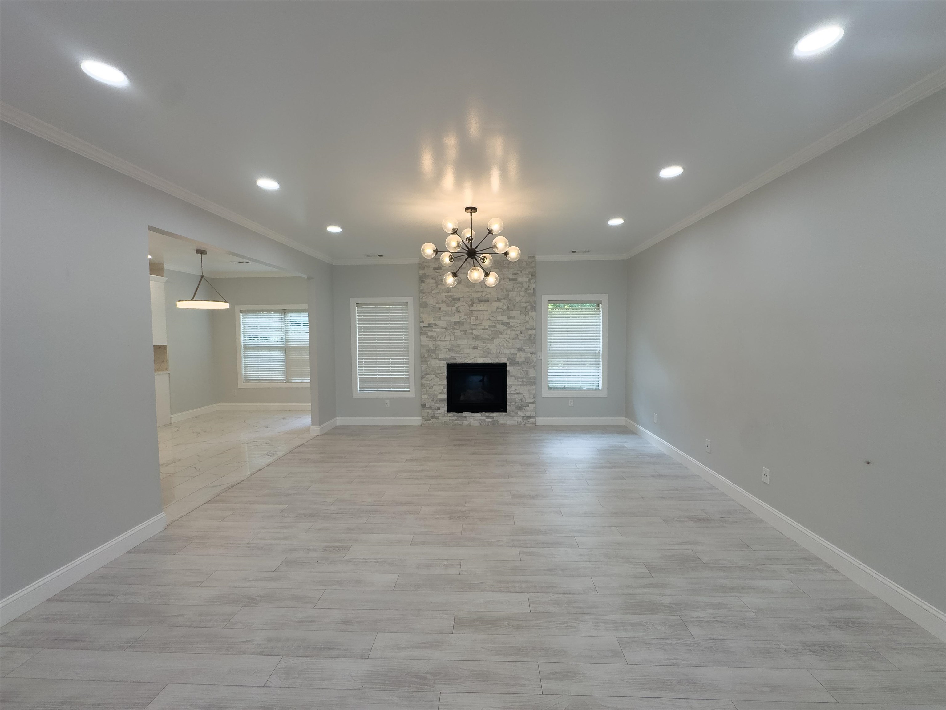611 Pinery Lane