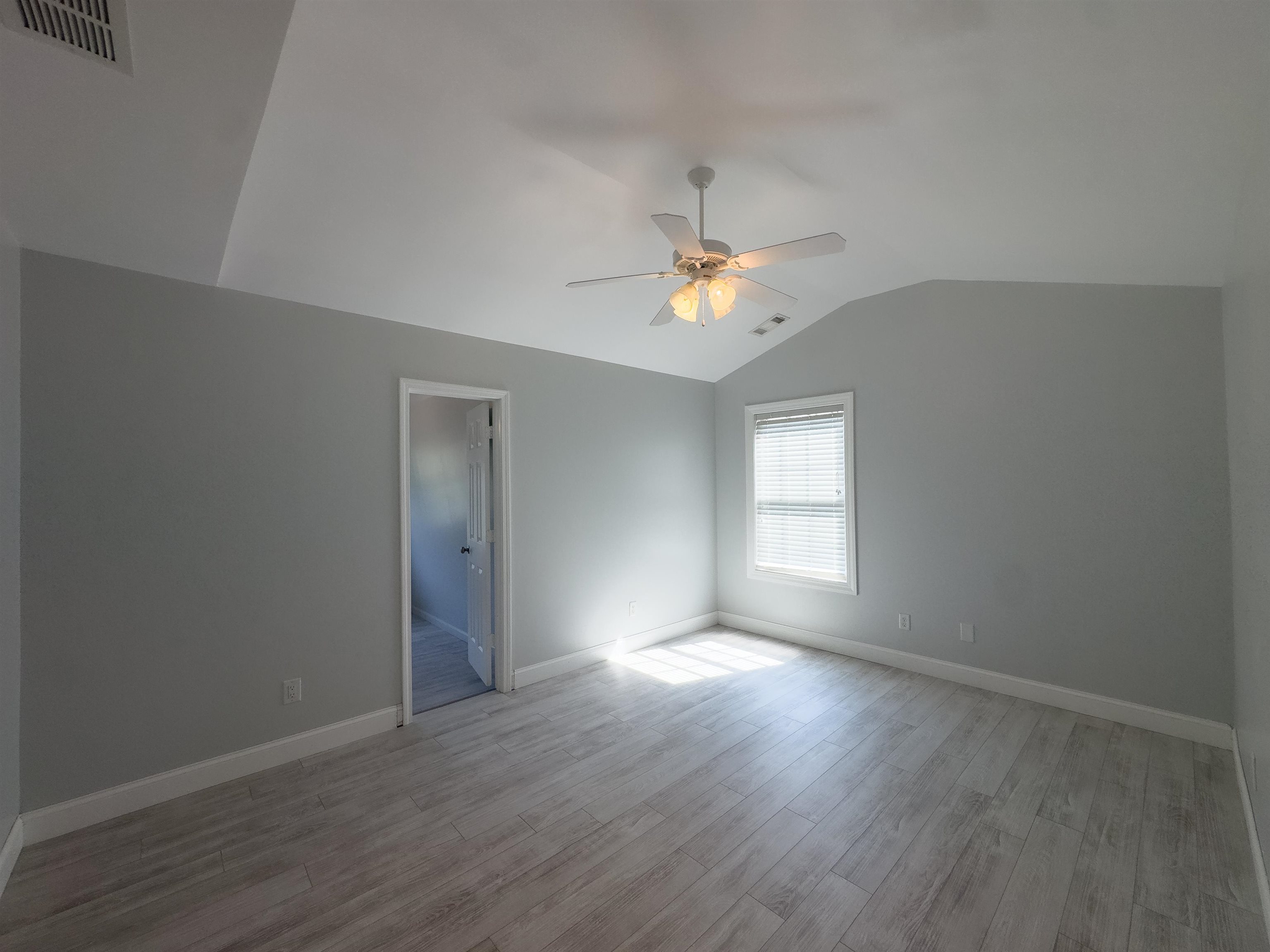 611 Pinery Lane