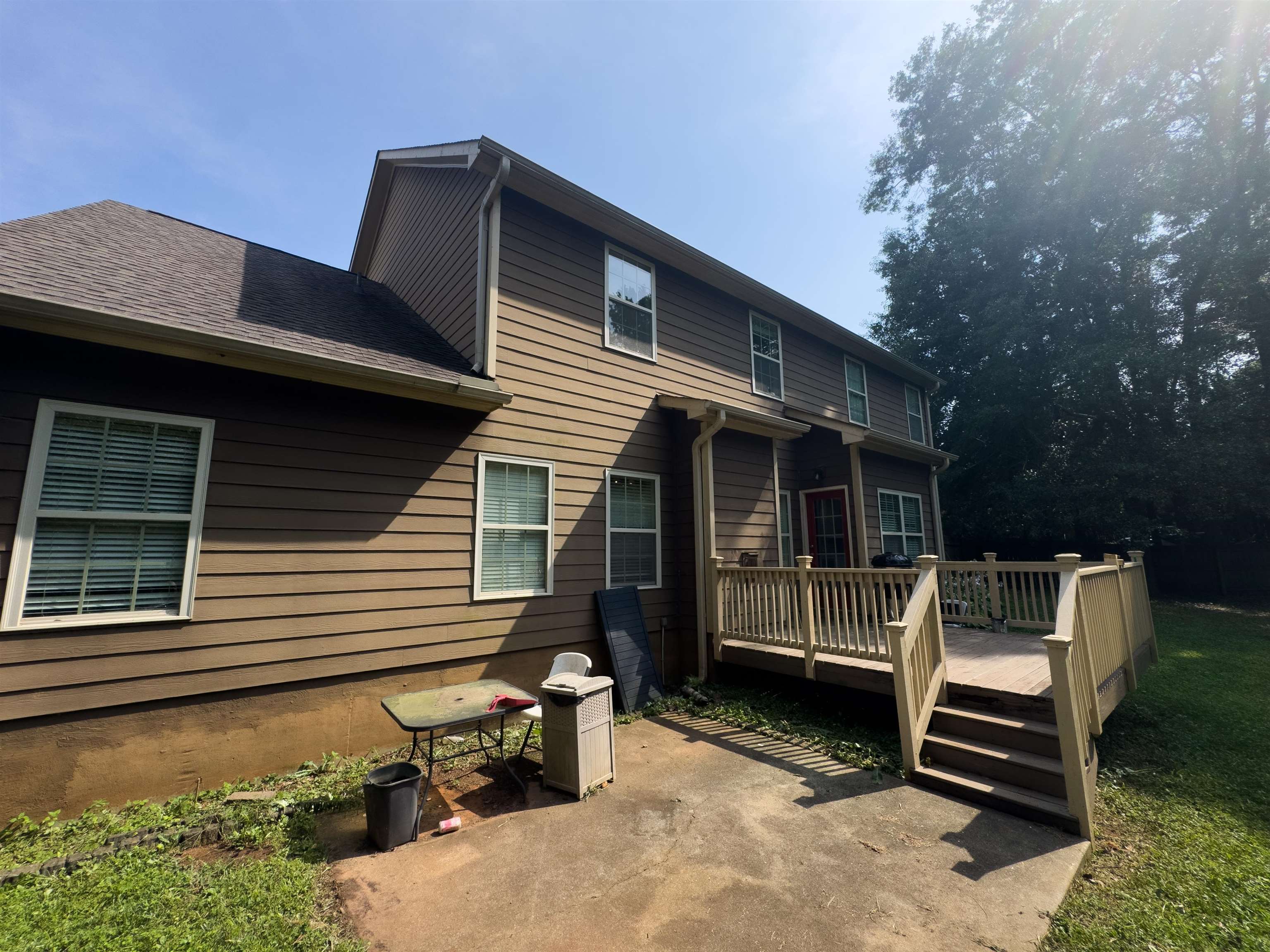 611 Pinery Lane