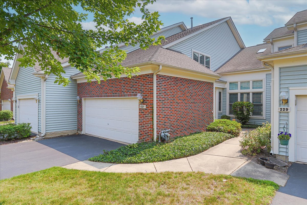 231 Parktrail Court