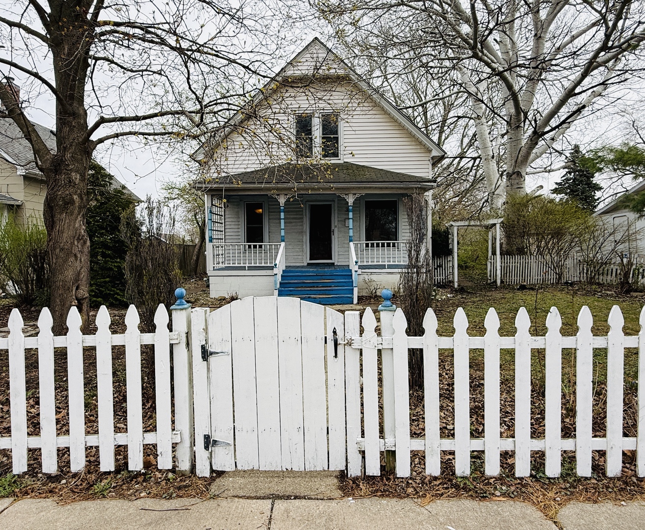 312 N Chicago Street