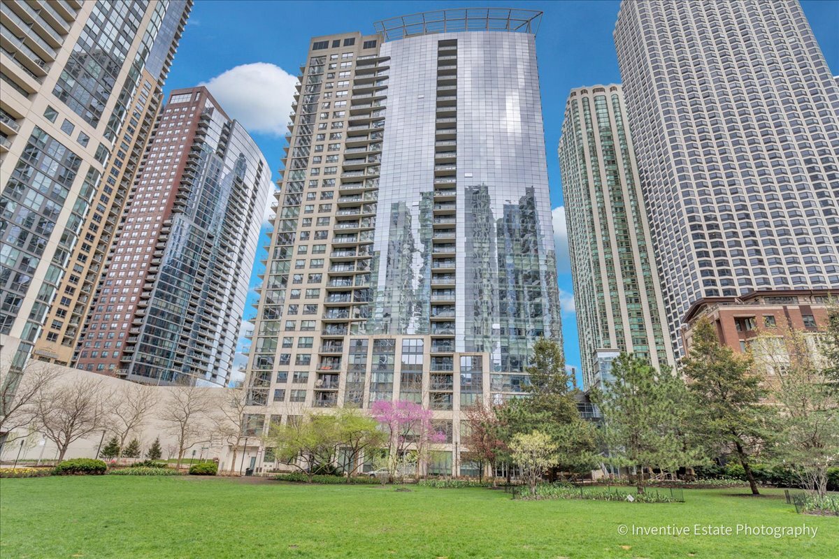 201 N Westshore Drive Unit: 1006