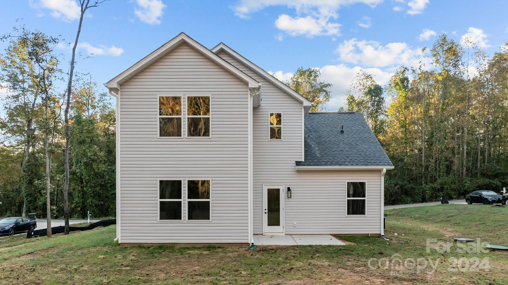 5163 Sawbill Lane