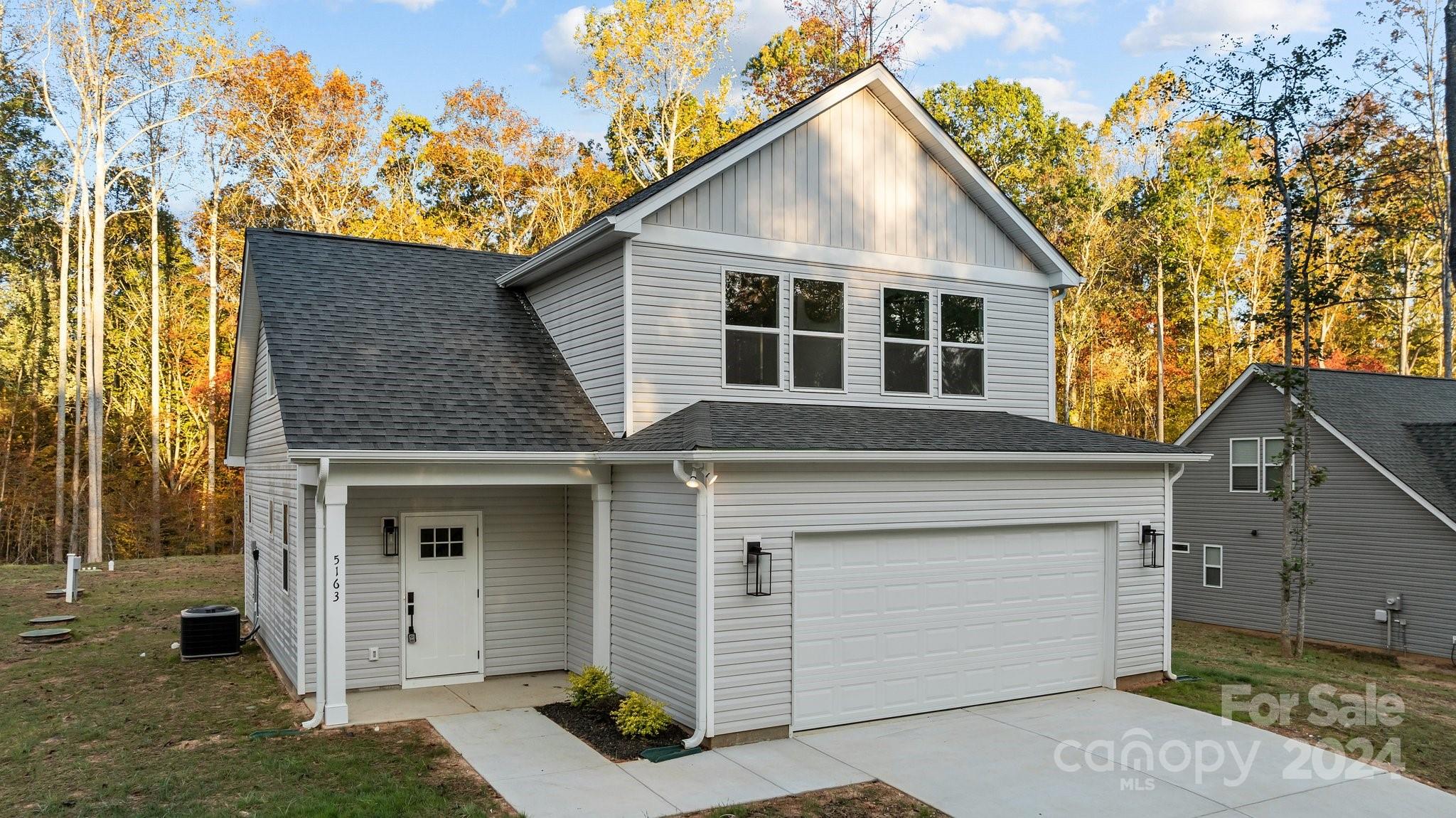 5163 Sawbill Lane