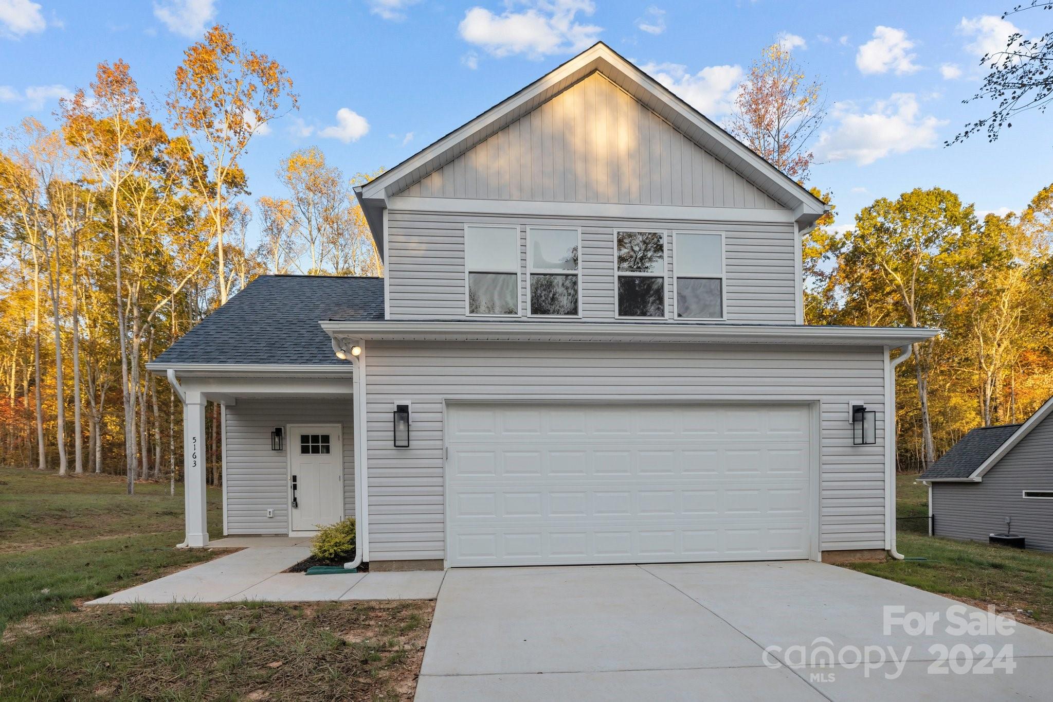 5163 Sawbill Lane