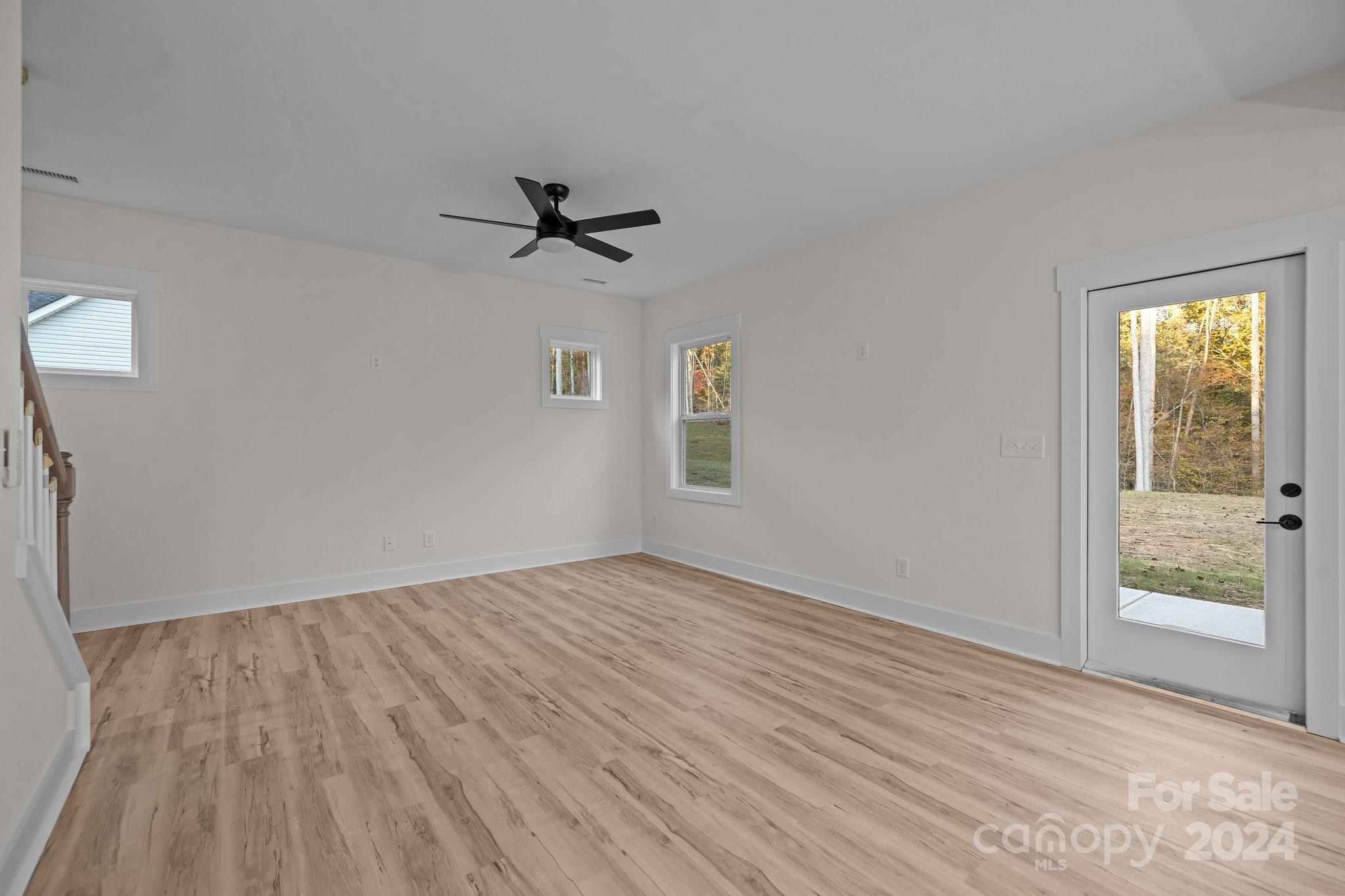 5163 Sawbill Lane