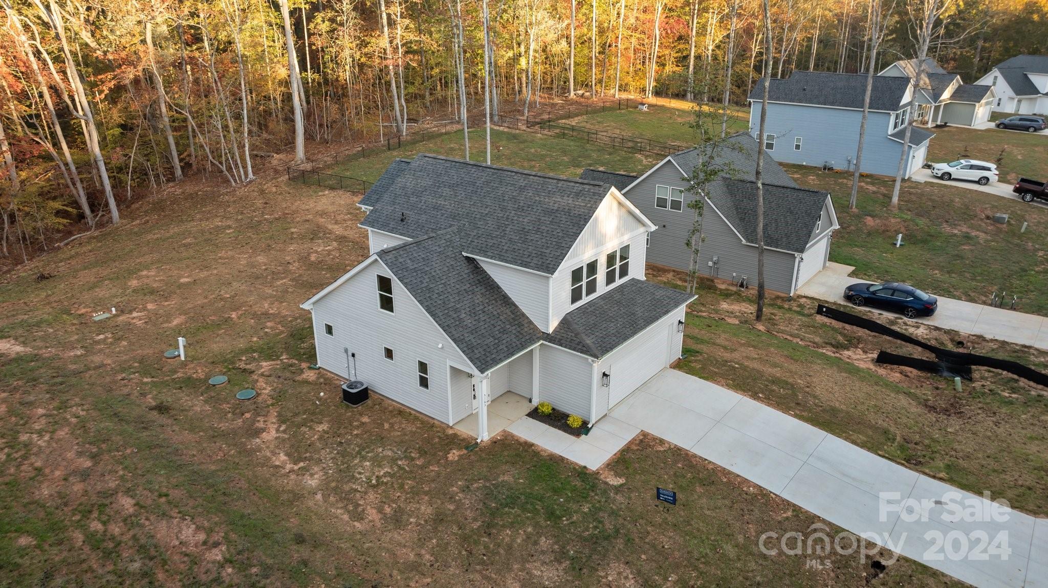5163 Sawbill Lane