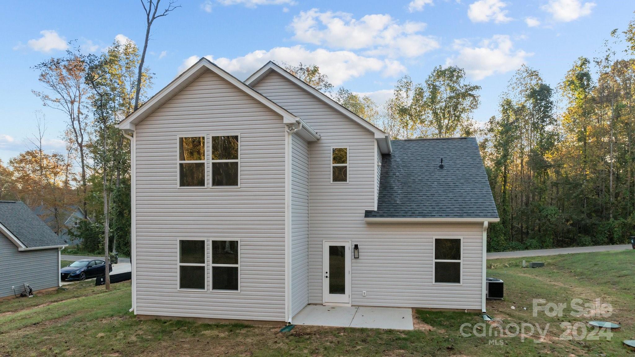 5163 Sawbill Lane