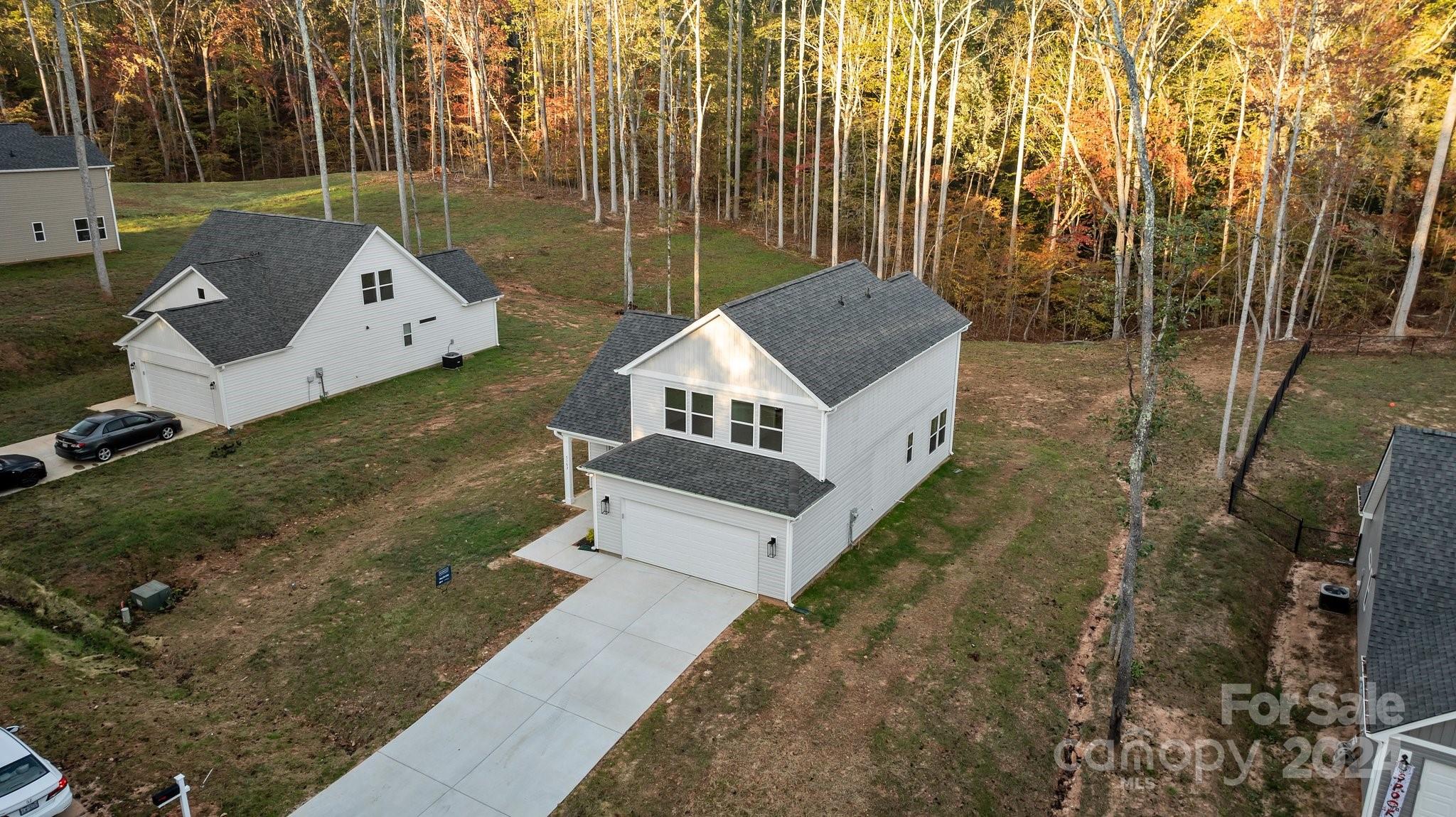 5163 Sawbill Lane