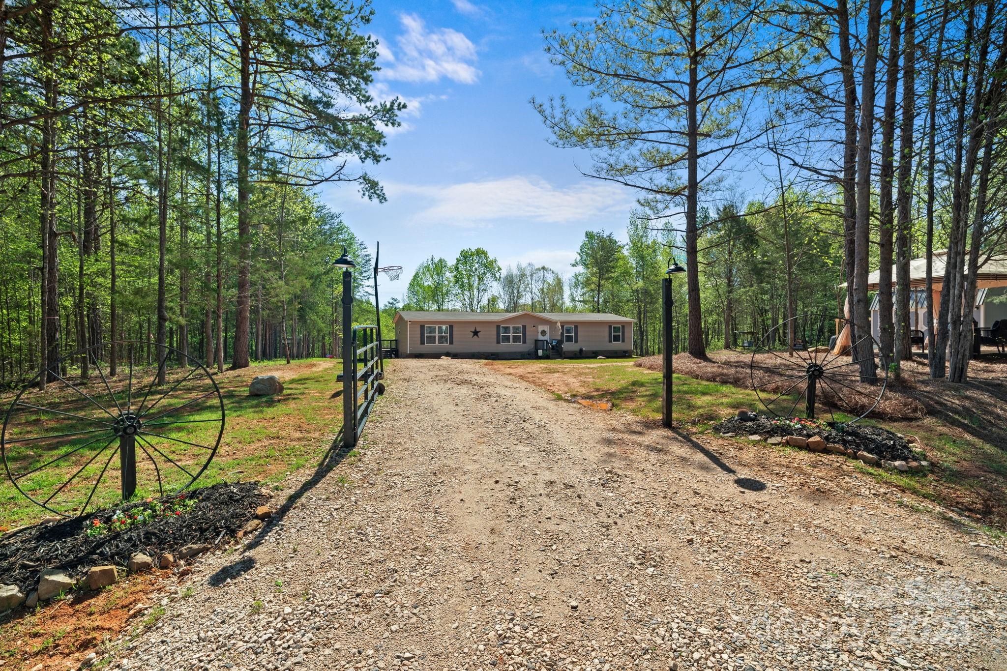 3530 Broadhurst Lane