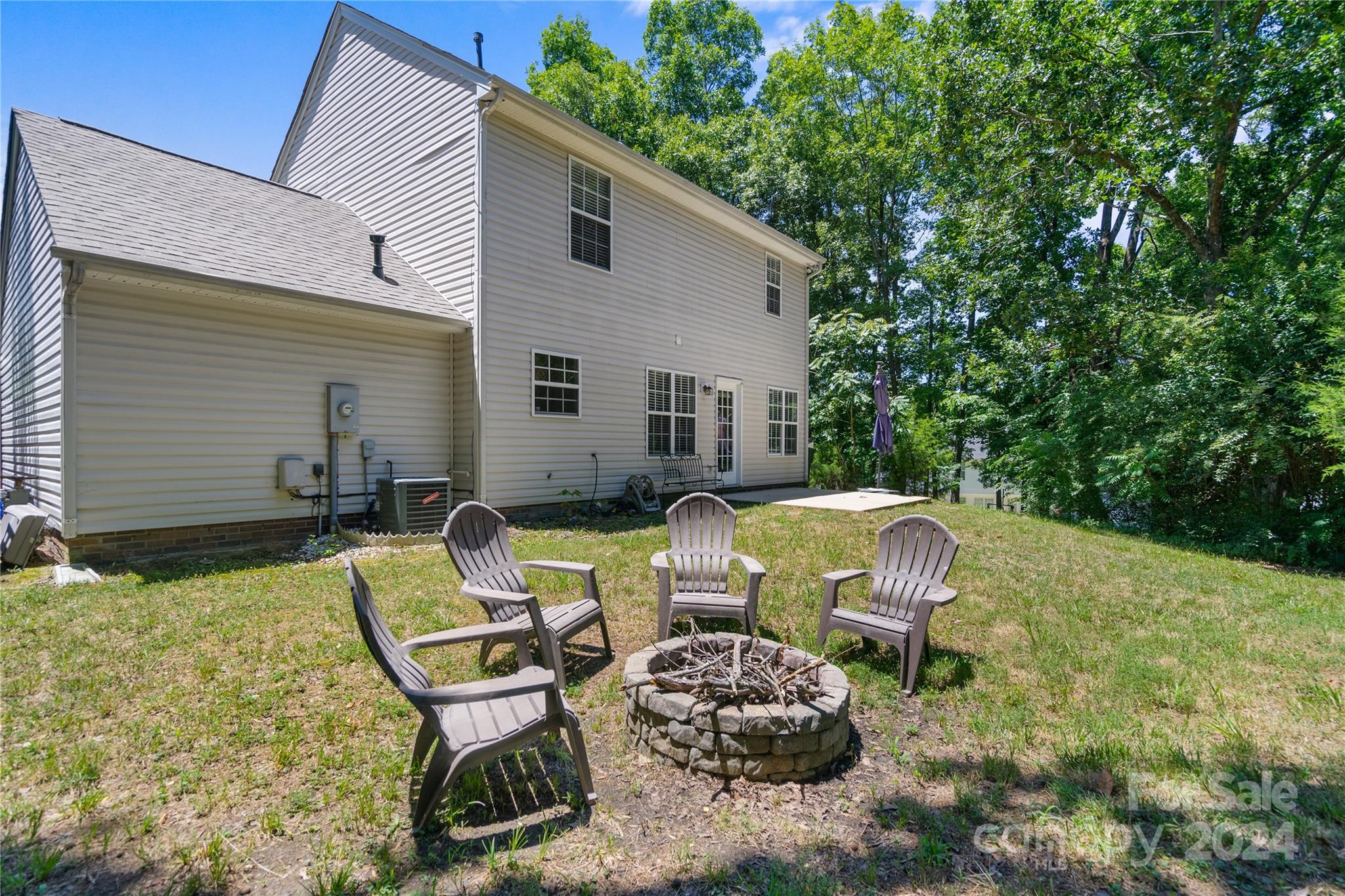 1608 Ingleside Court